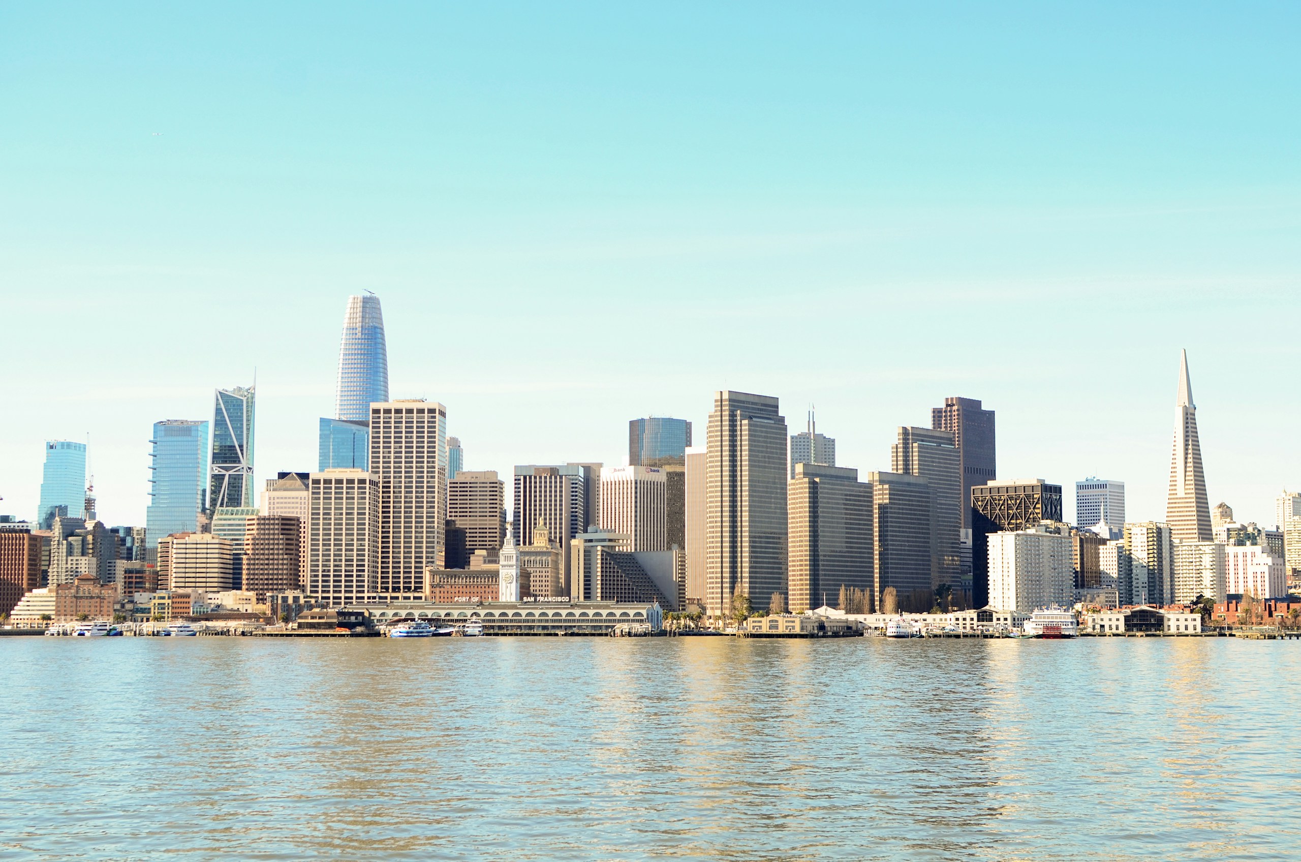 San Francisco Skyline Across the Bay HD Wallpaper