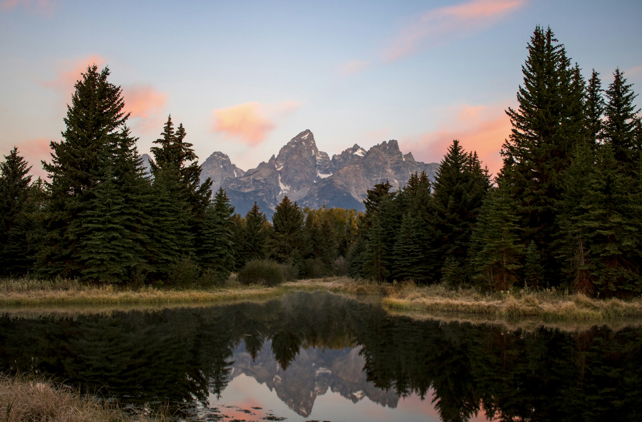 Grand Teton Mountains Reflected in Schwabacher Landing Pond HD Wallpaper