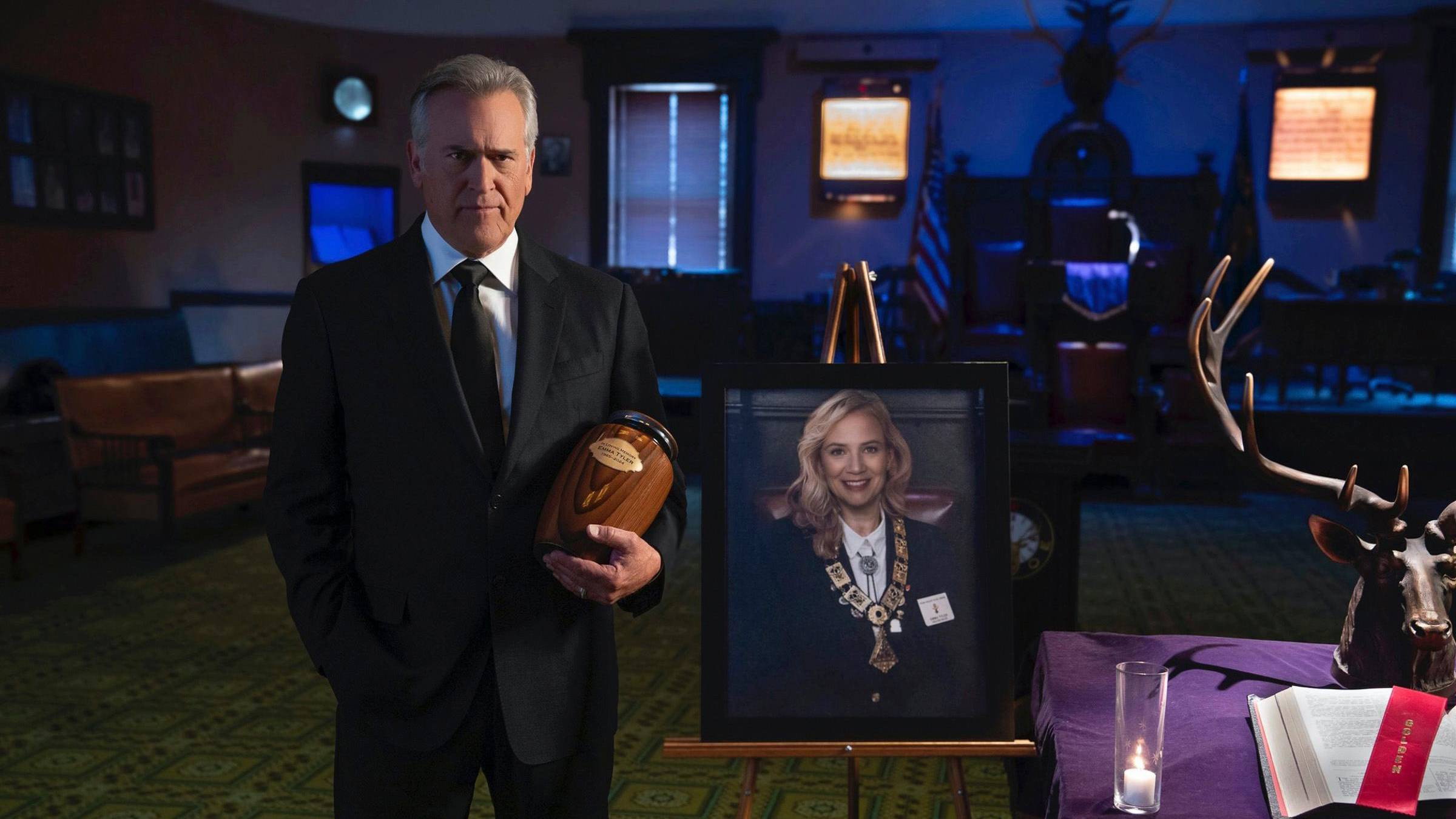 Bruce Campbell as Ernie in Ernie and Emma HD Wallpaper