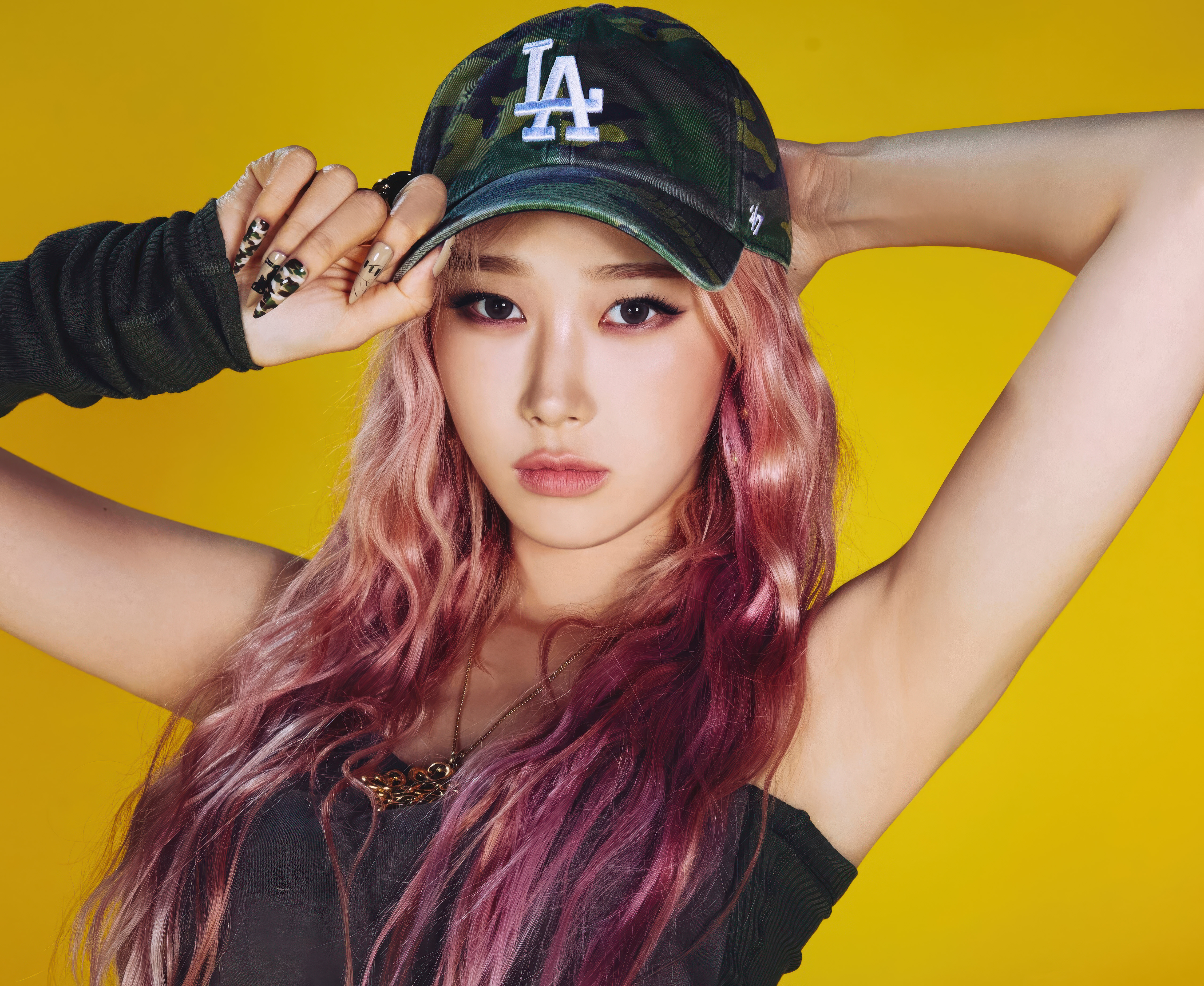 Giselle of aespa with Pink Hair and Camo Cap HD Wallpaper