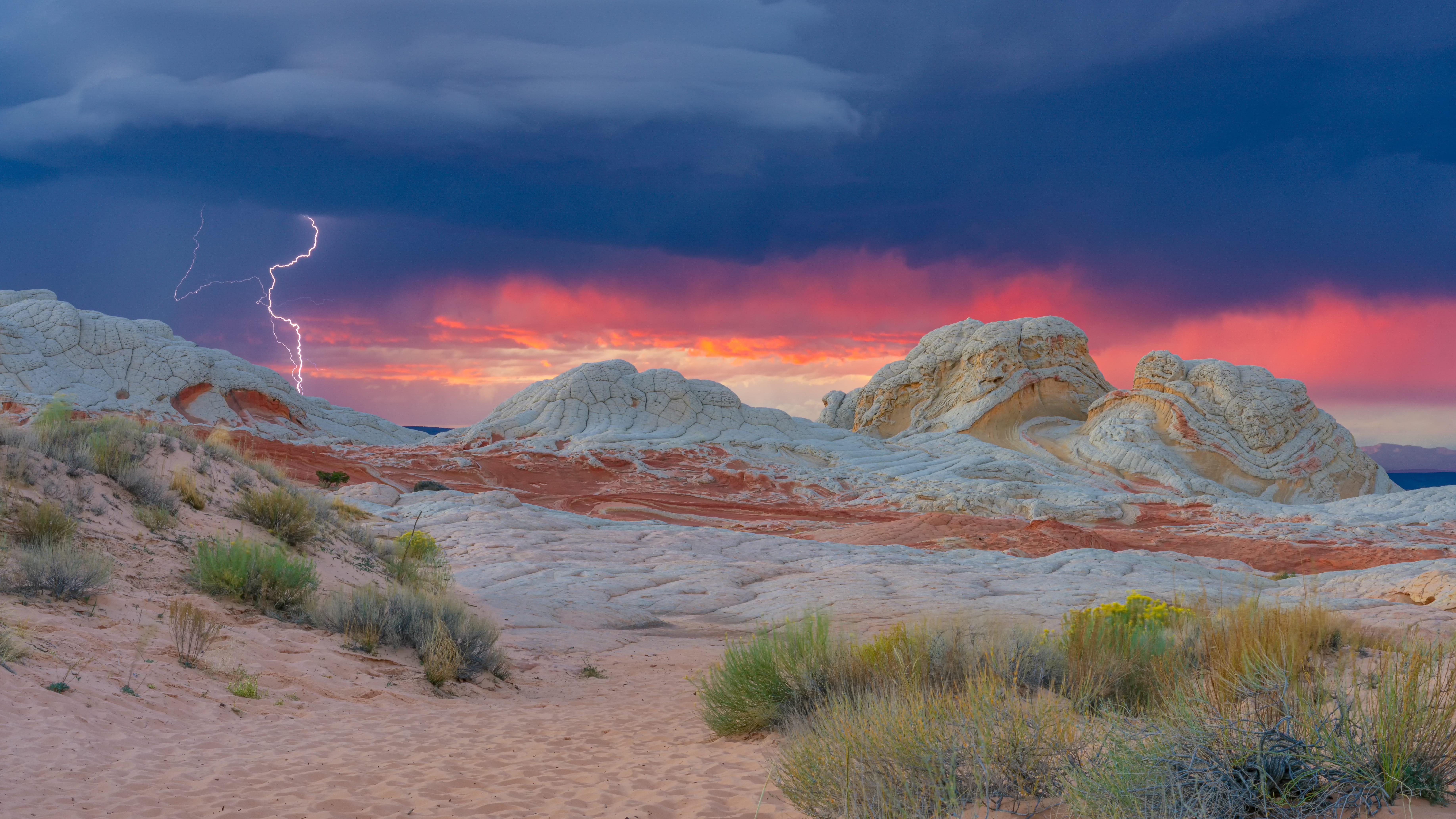 Lightning storm over White Pocket Arizona at sunset HD Wallpaper