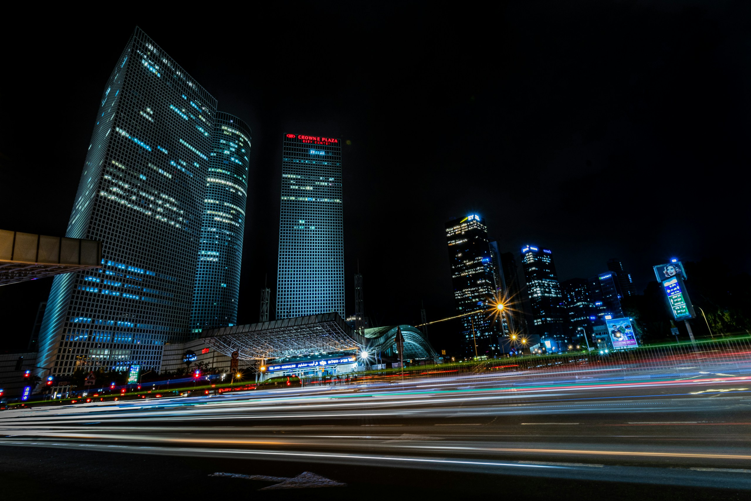 Night Cityscape with Long Exposure Traffic Light Trails HD Wallpaper