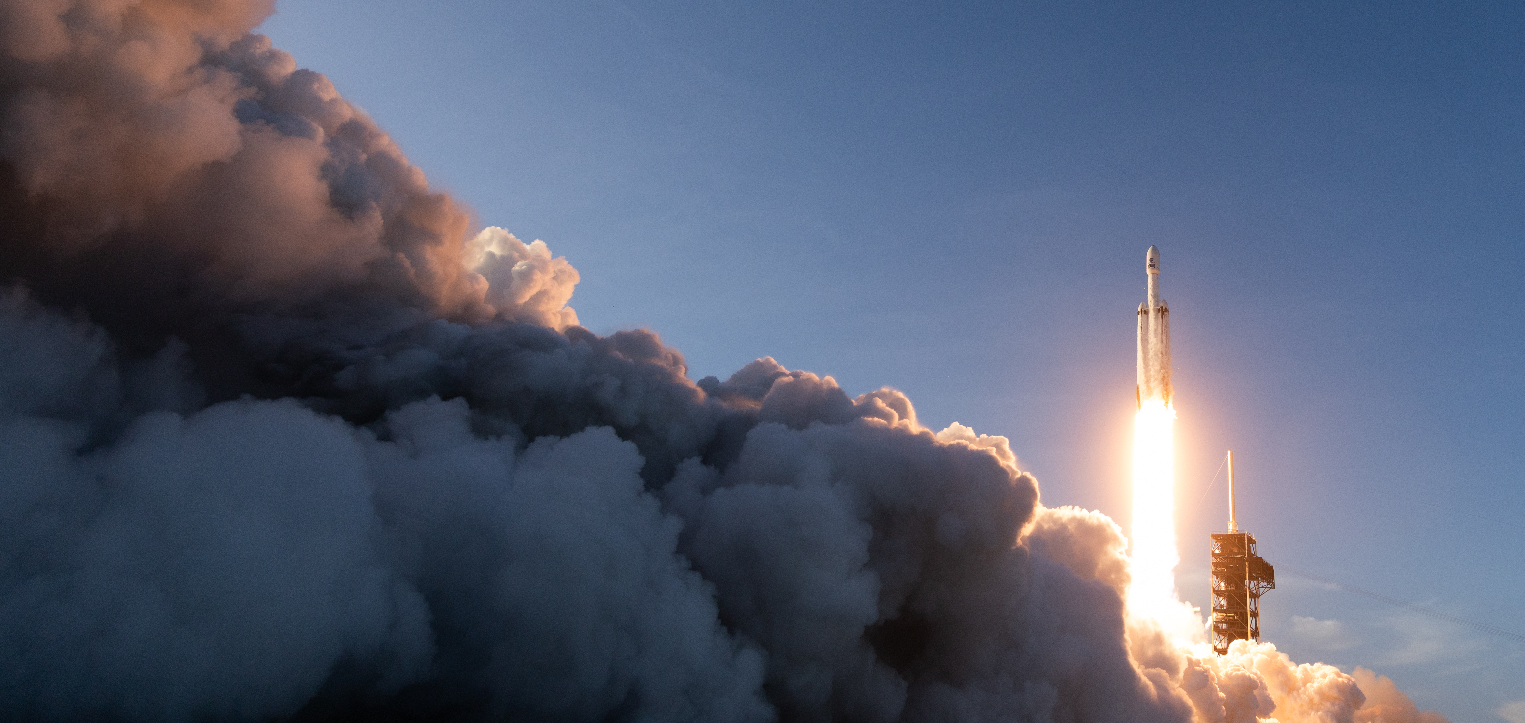 SpaceX Falcon Heavy Rocket Launching into the Sky HD Wallpaper
