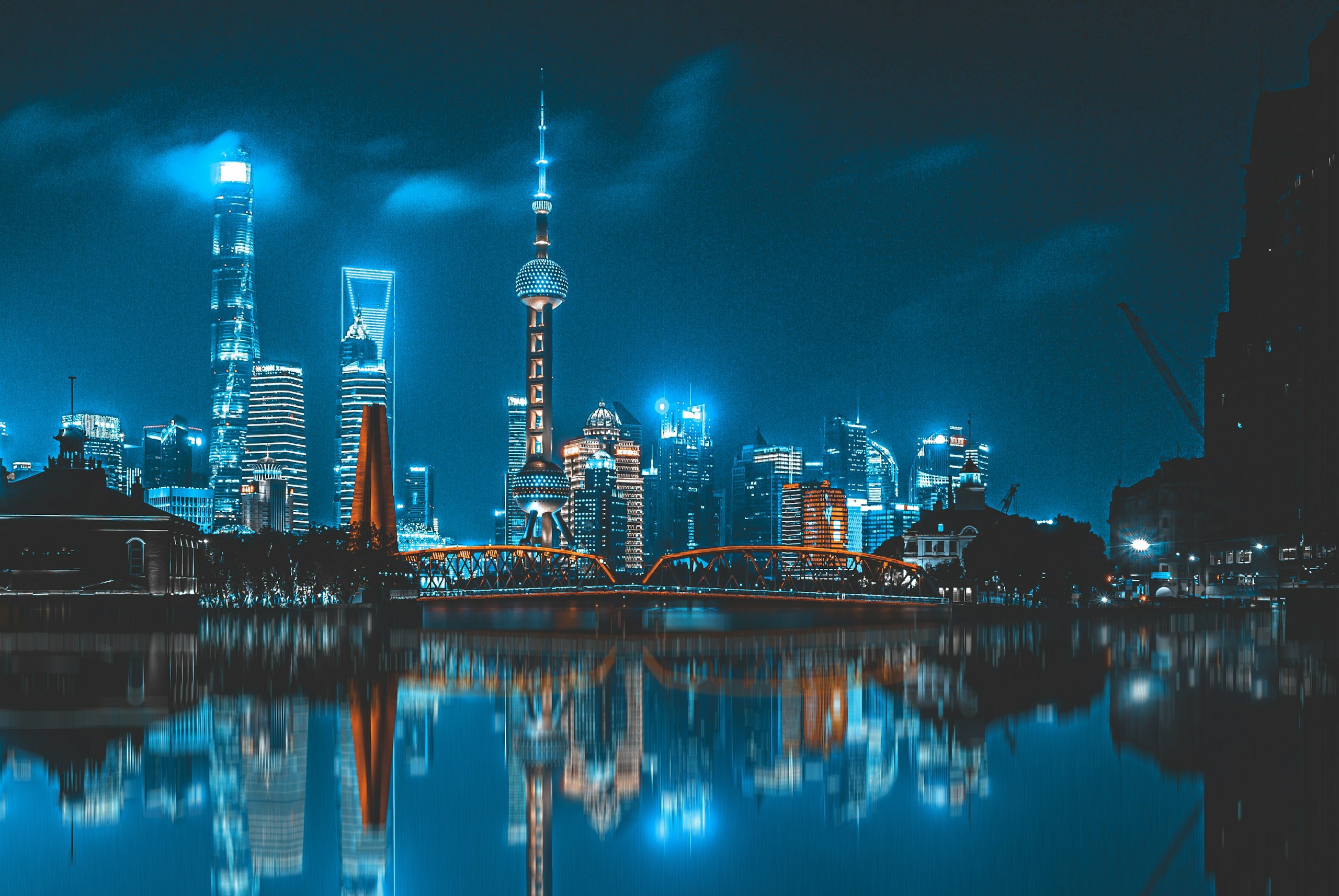 Shanghai Skyline and Oriental Pearl Tower at Night HD Wallpaper