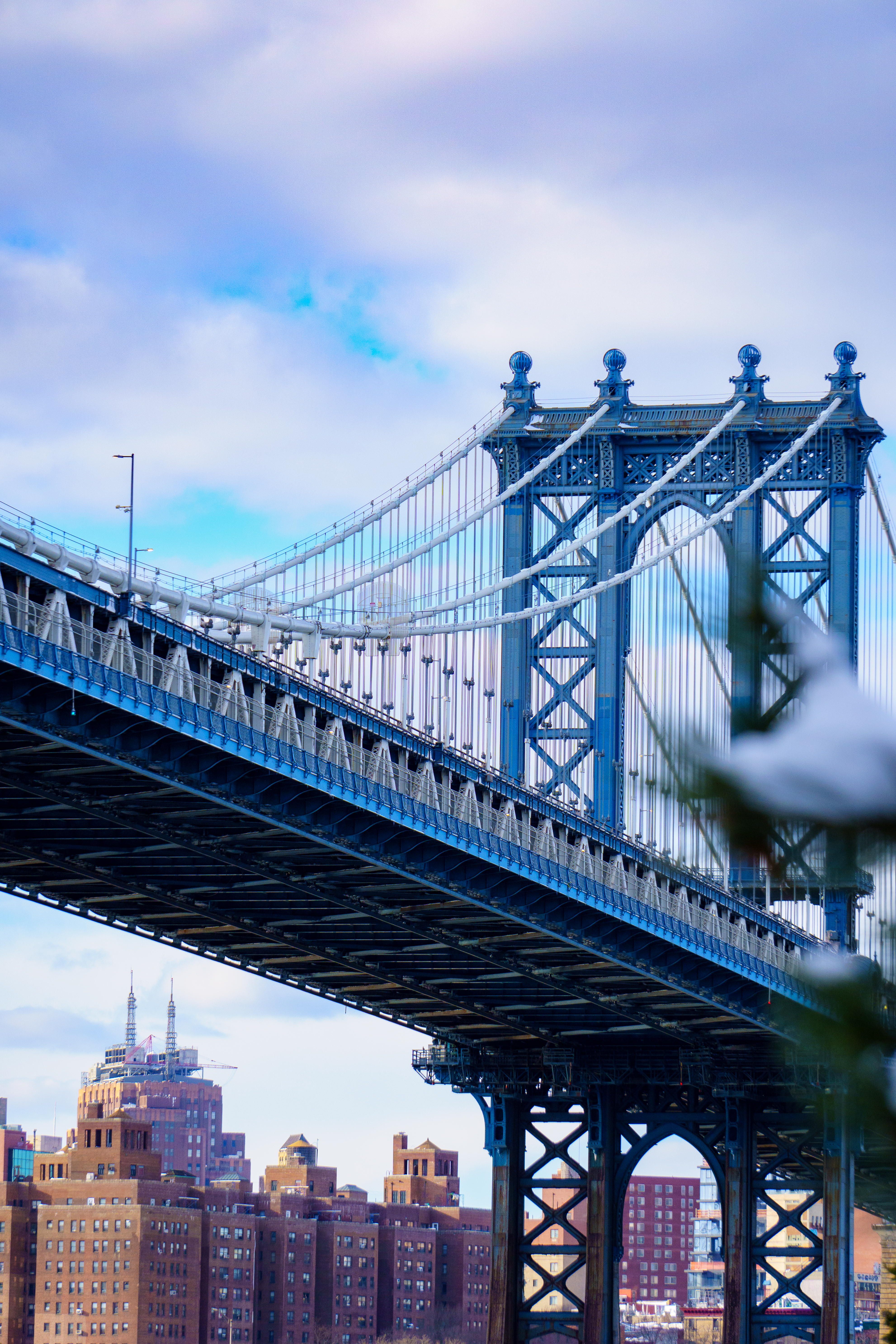 Manhattan Bridge and Brooklyn Buildings HD Wallpaper