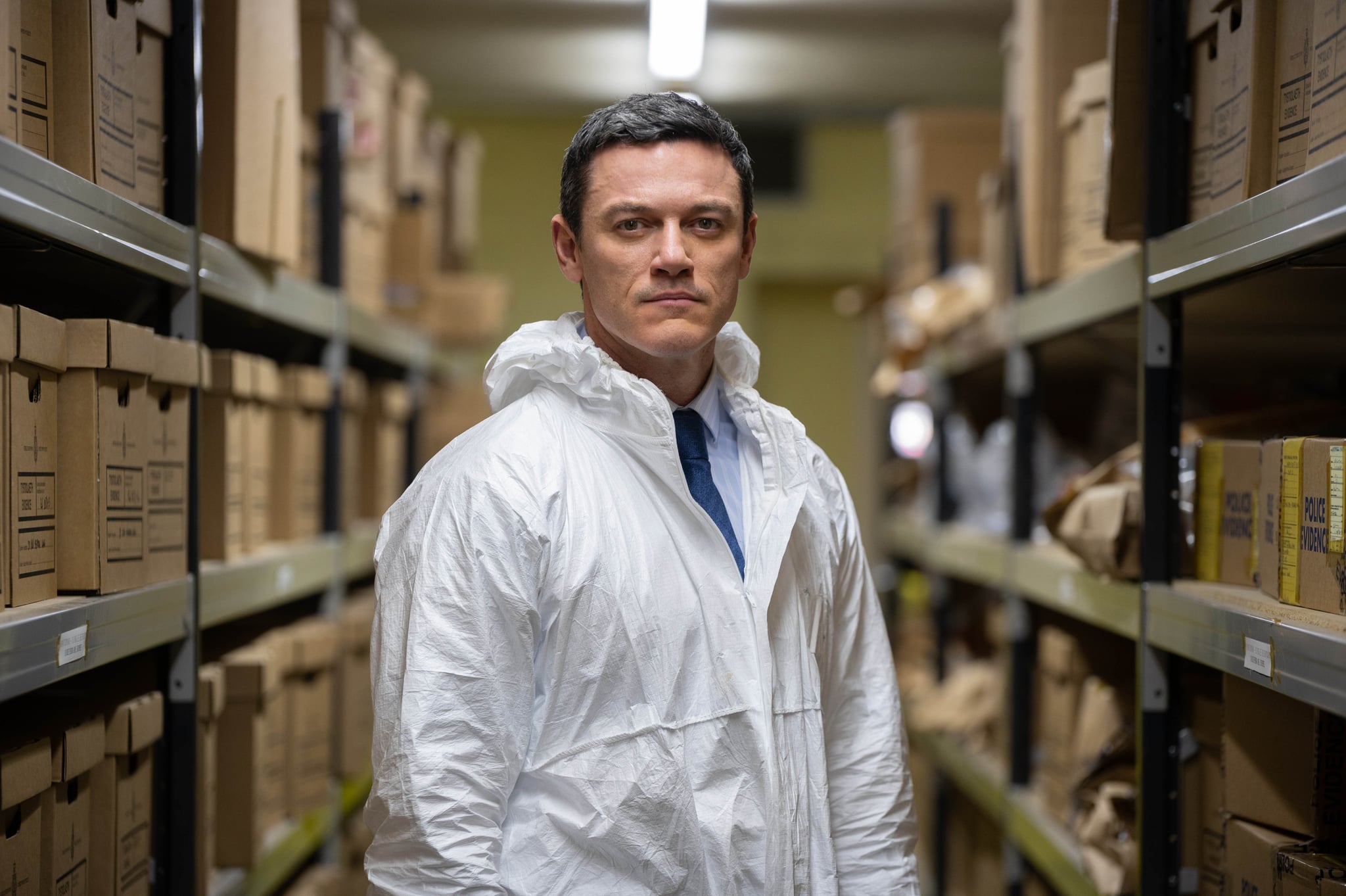 Luke Evans in The Pembrokeshire Murders HD Wallpaper