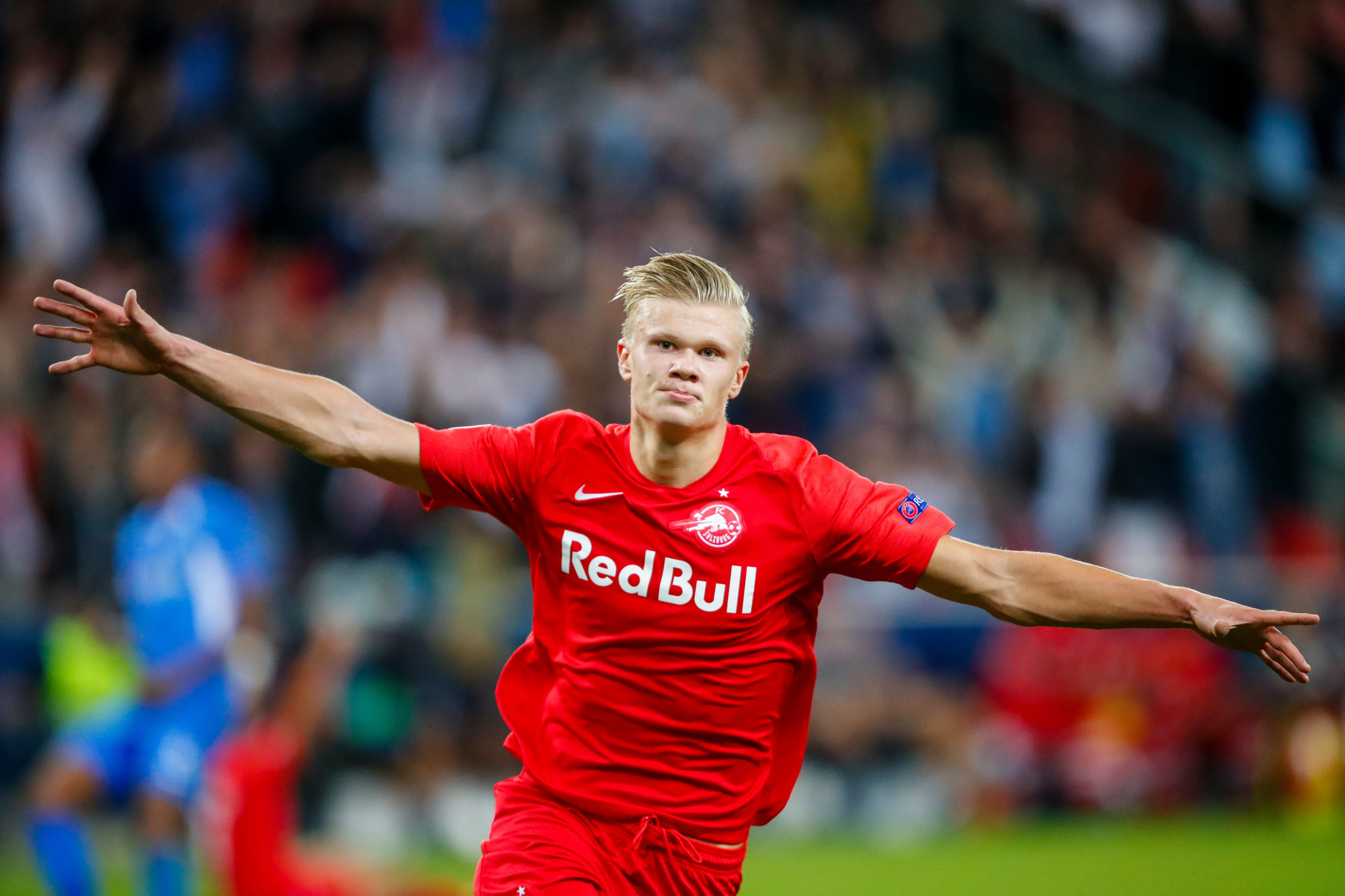 Erling Haaland in Red Bull Salzburg jersey HD Wallpaper