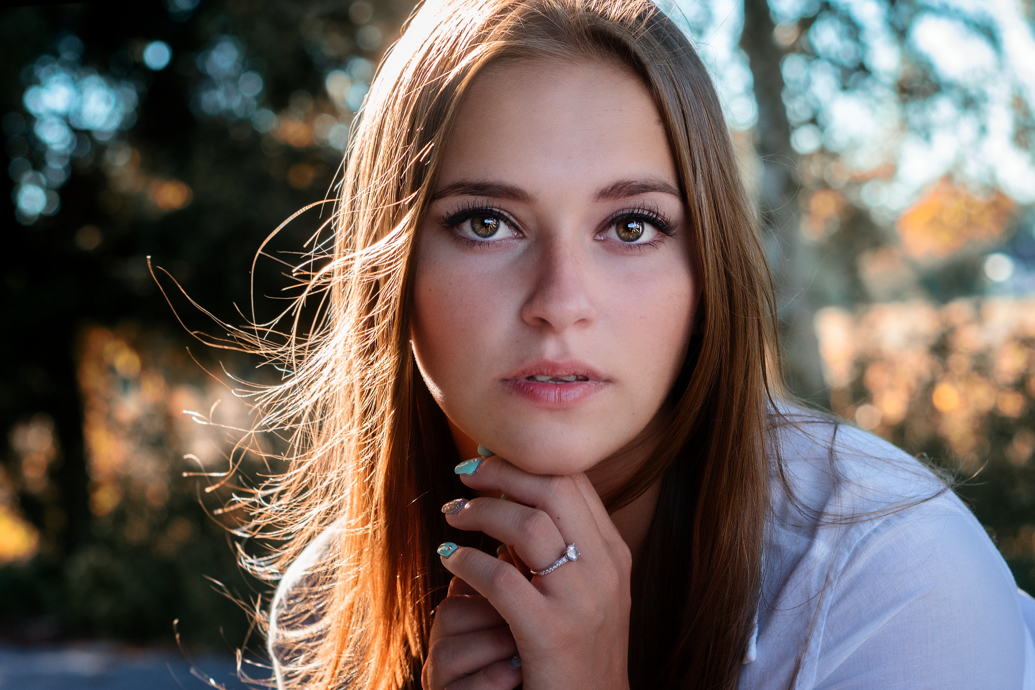 Woman with brown hair and green eyes HD Wallpaper