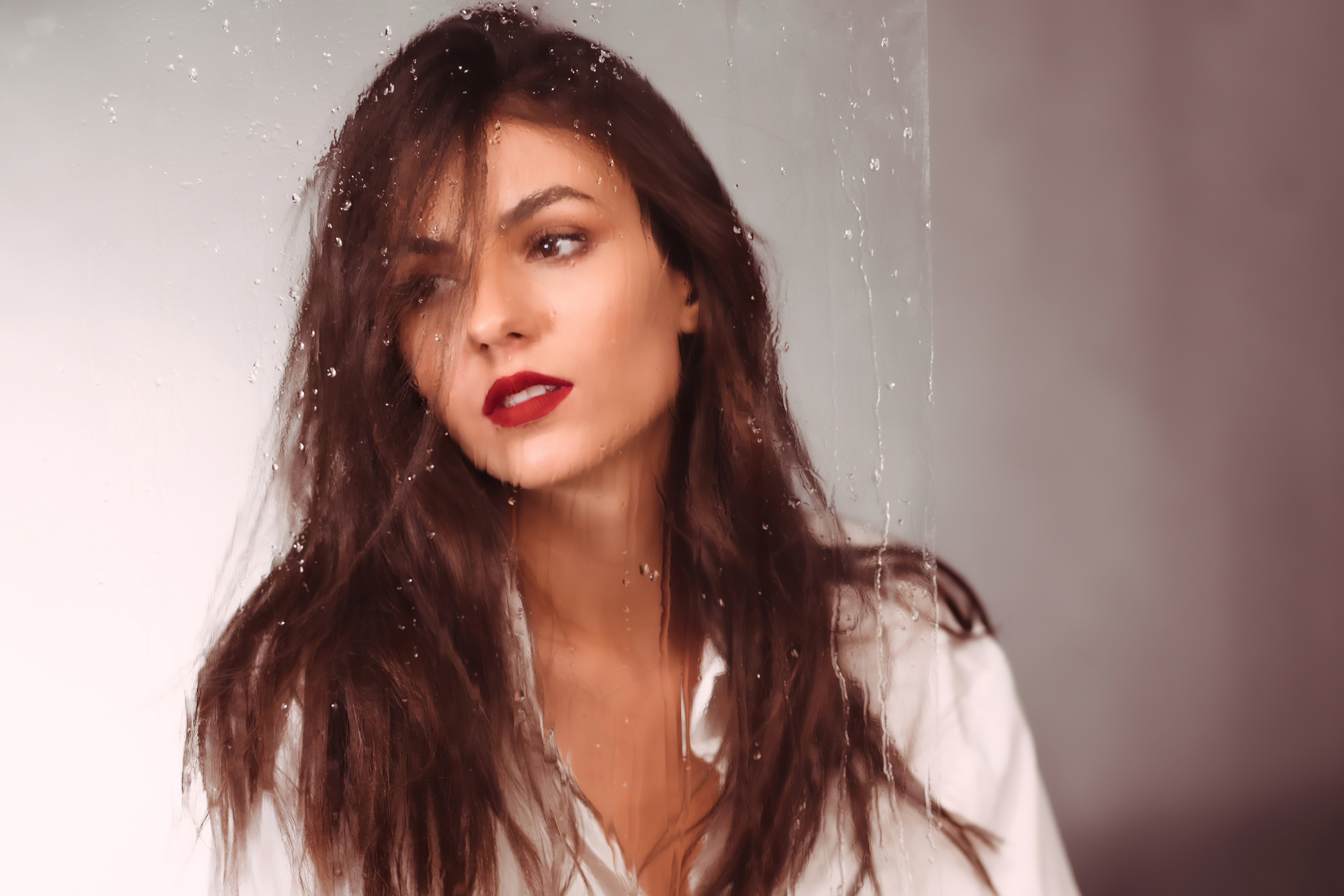Victoria Justice 4K HD Wallpaper