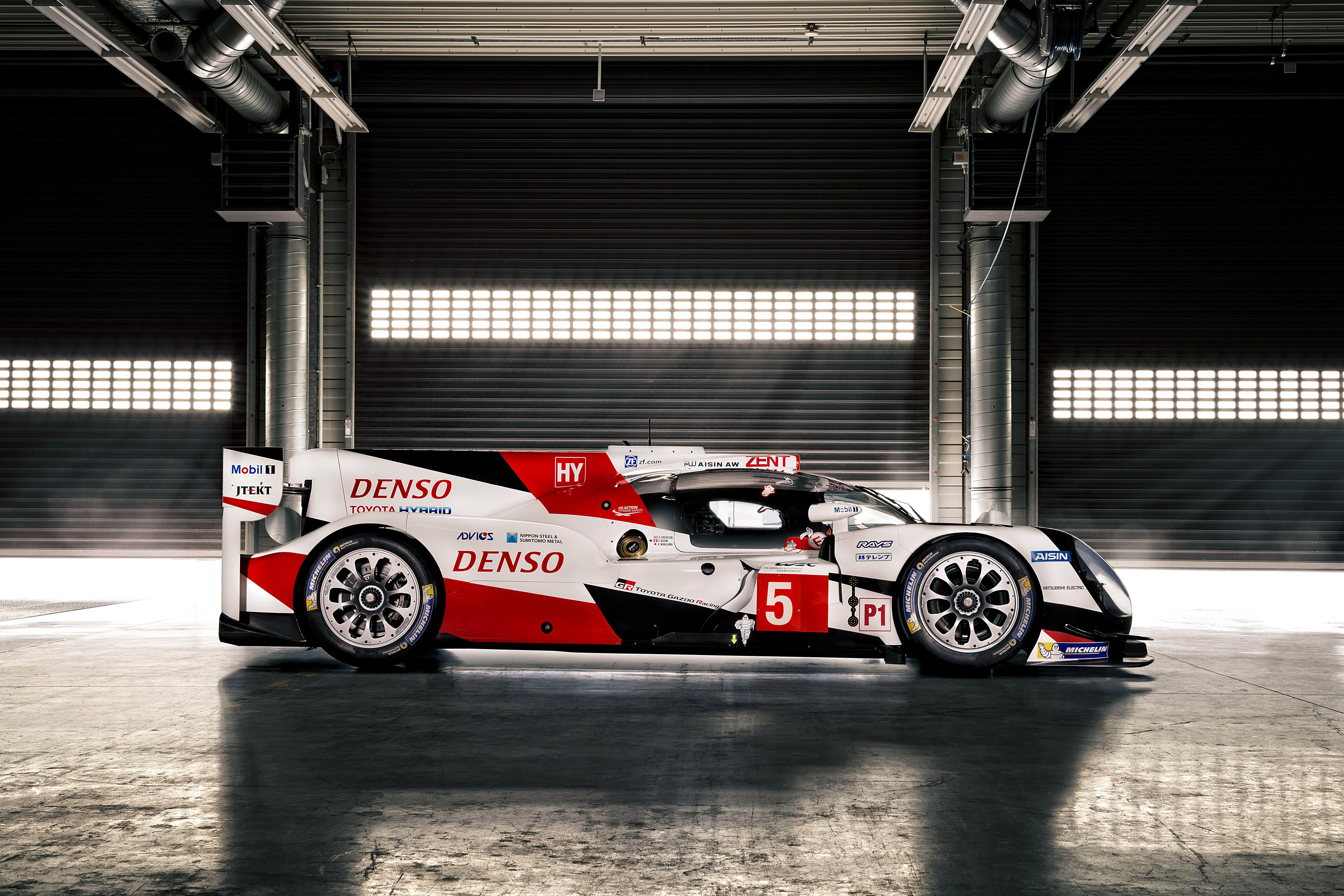 Toyota TS050 Hybrid race car with number 5 HD Wallpaper