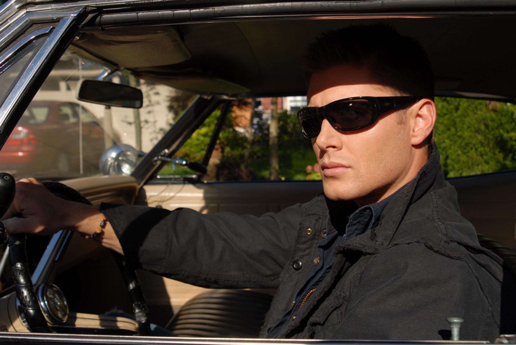 Dean Winchester from Supernatural in a car HD Wallpaper