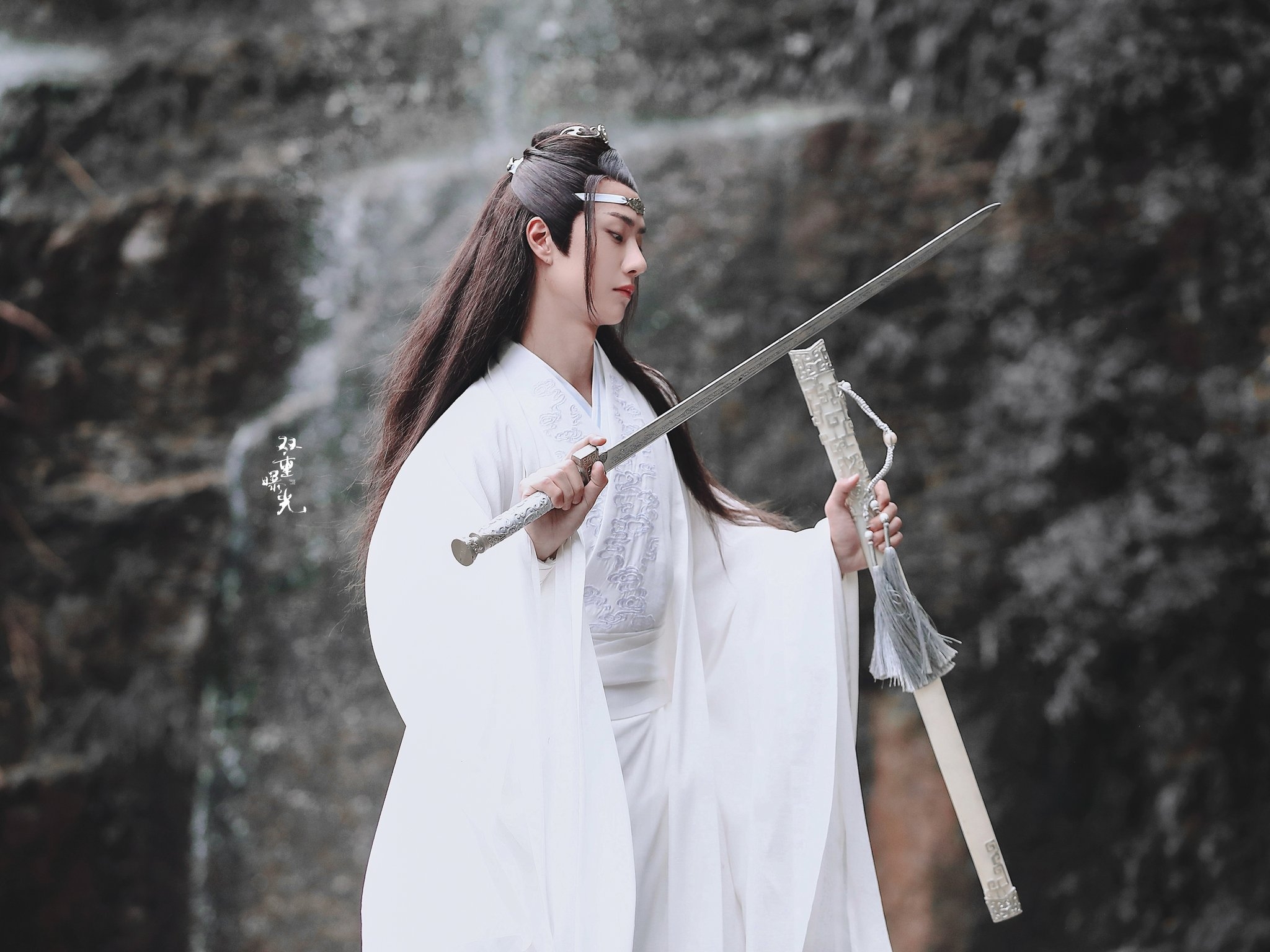 Wang Yibo as Lan Wangji with Sword HD Wallpaper
