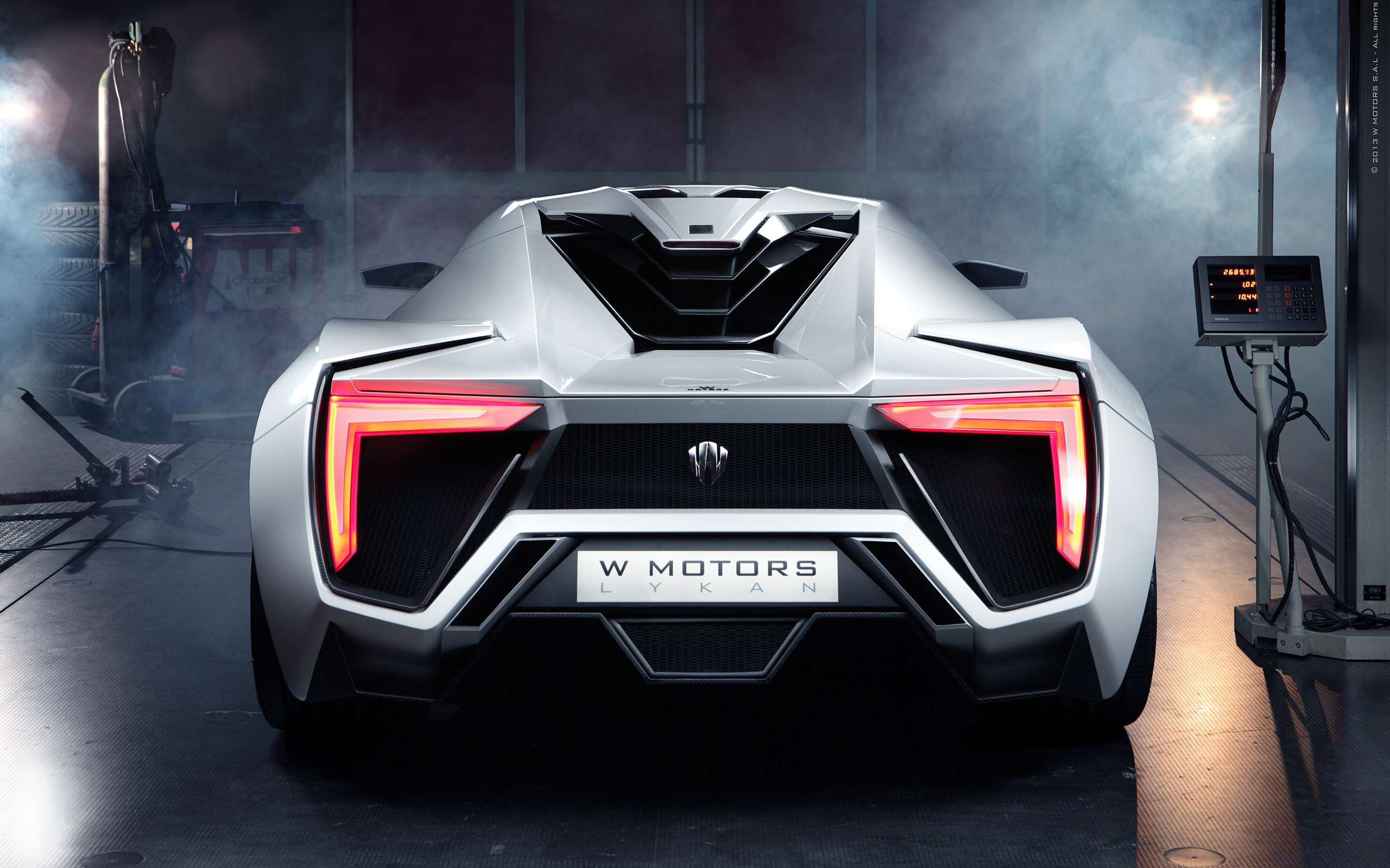 White Lykan Hypersport car in a workshop HD Wallpaper
