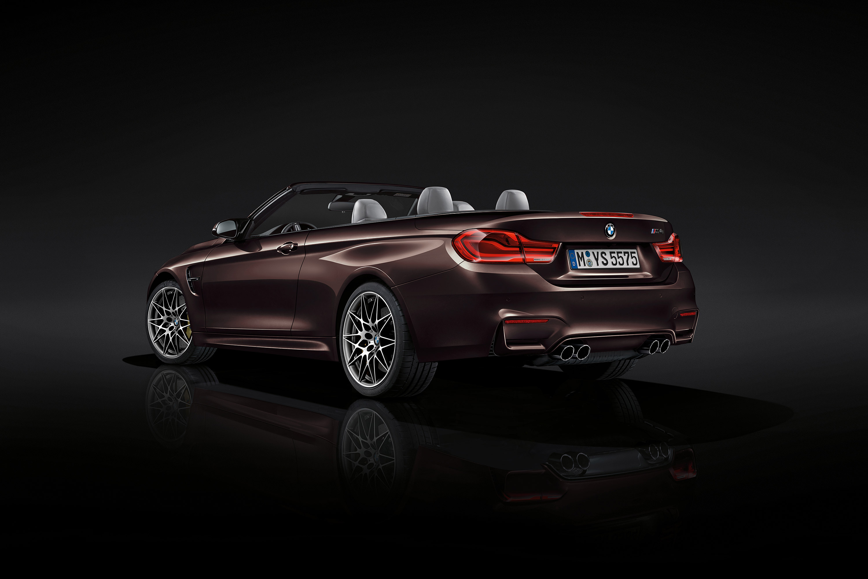 2018 BMW M4 Convertible in Bordeaux HD Wallpaper
