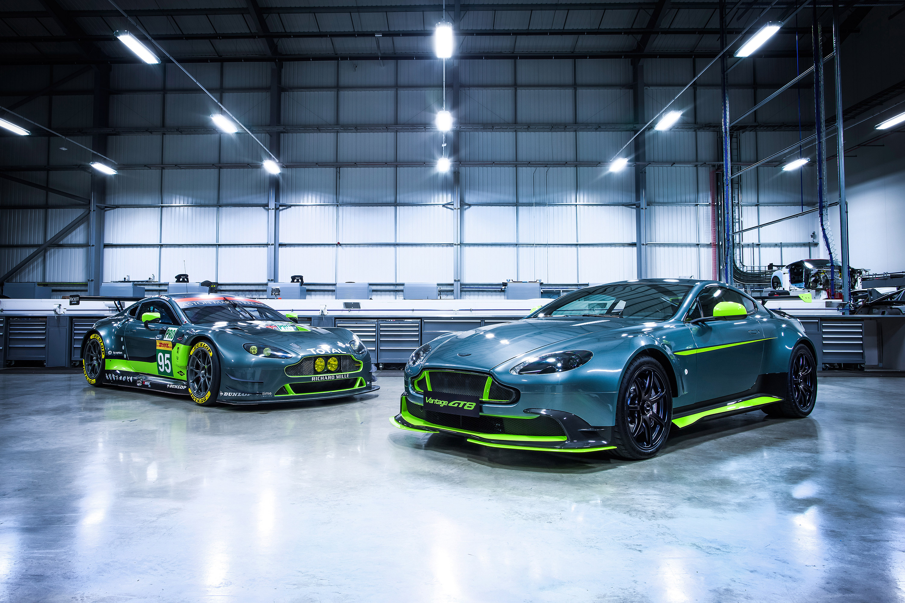 2017 Aston Martin Vantage GT8 Race Car and Coupe HD Wallpaper