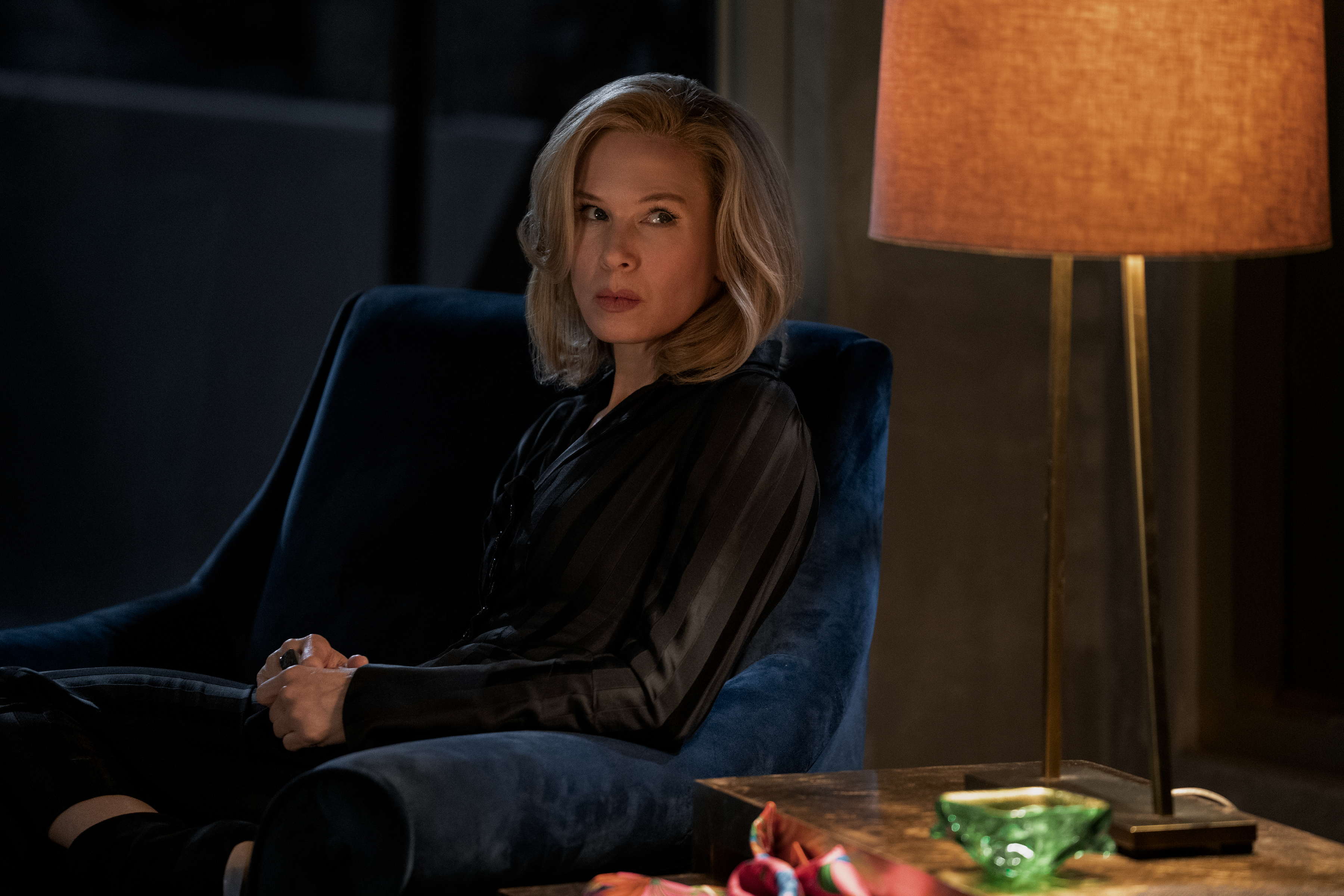 Renée Zellweger in What/If HD Wallpaper