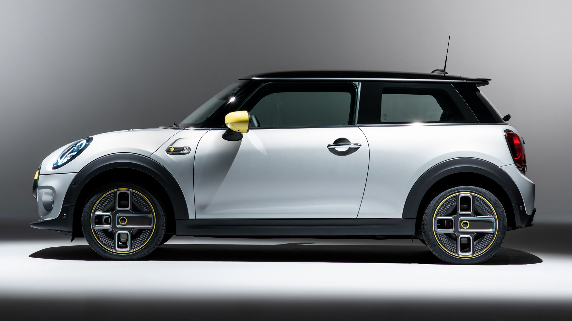 2019 Mini Cooper S E Electric Car HD Wallpaper