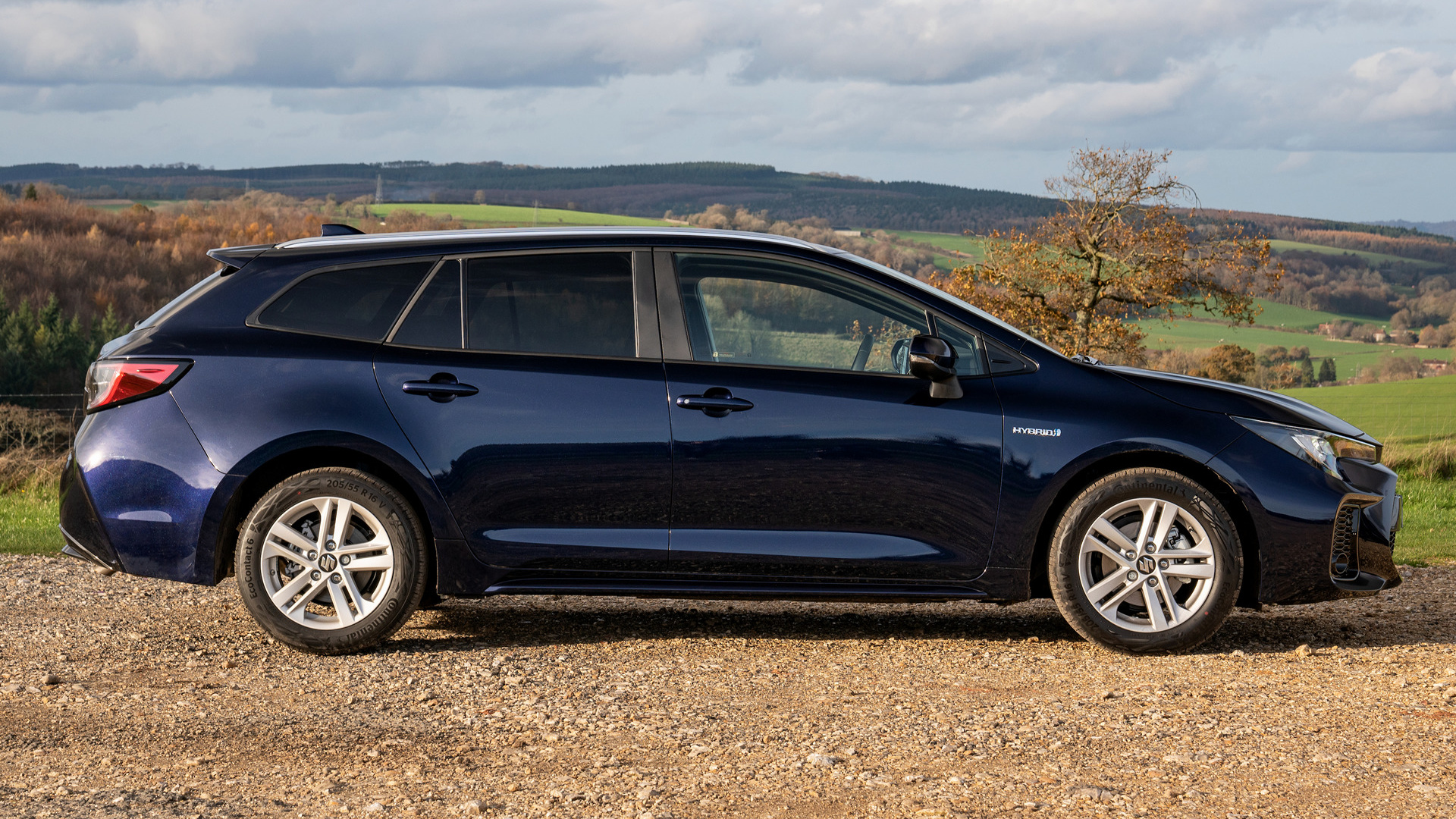 2021 Suzuki Swace Hybrid Estate Car HD Wallpaper