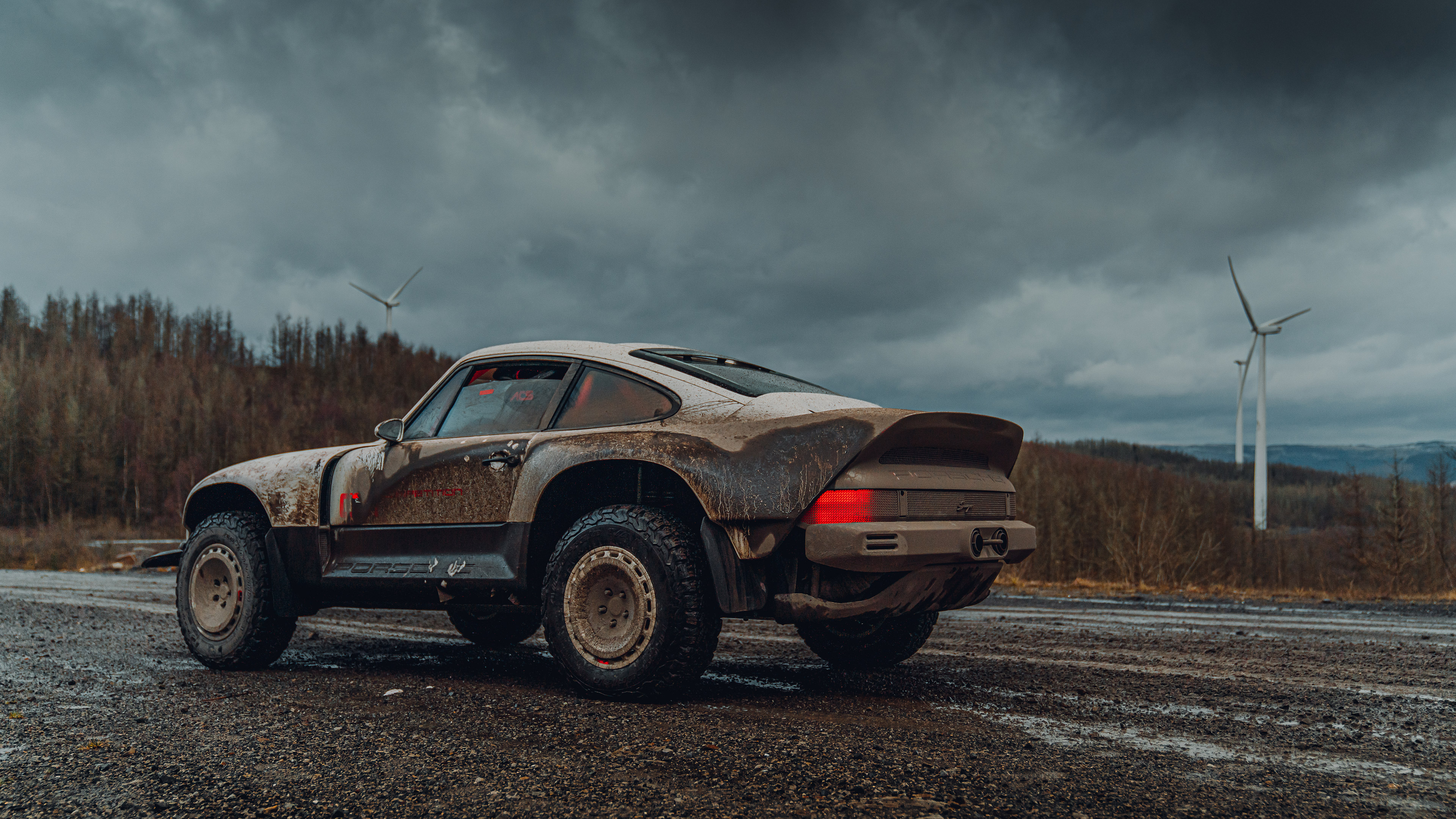 Singer All-terrain Competition Study Porsche on a dirt road HD Wallpaper
