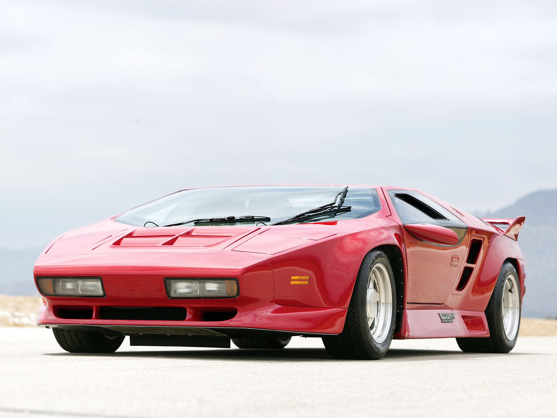 Red Vector W8 Twin Turbo sports car HD Wallpaper