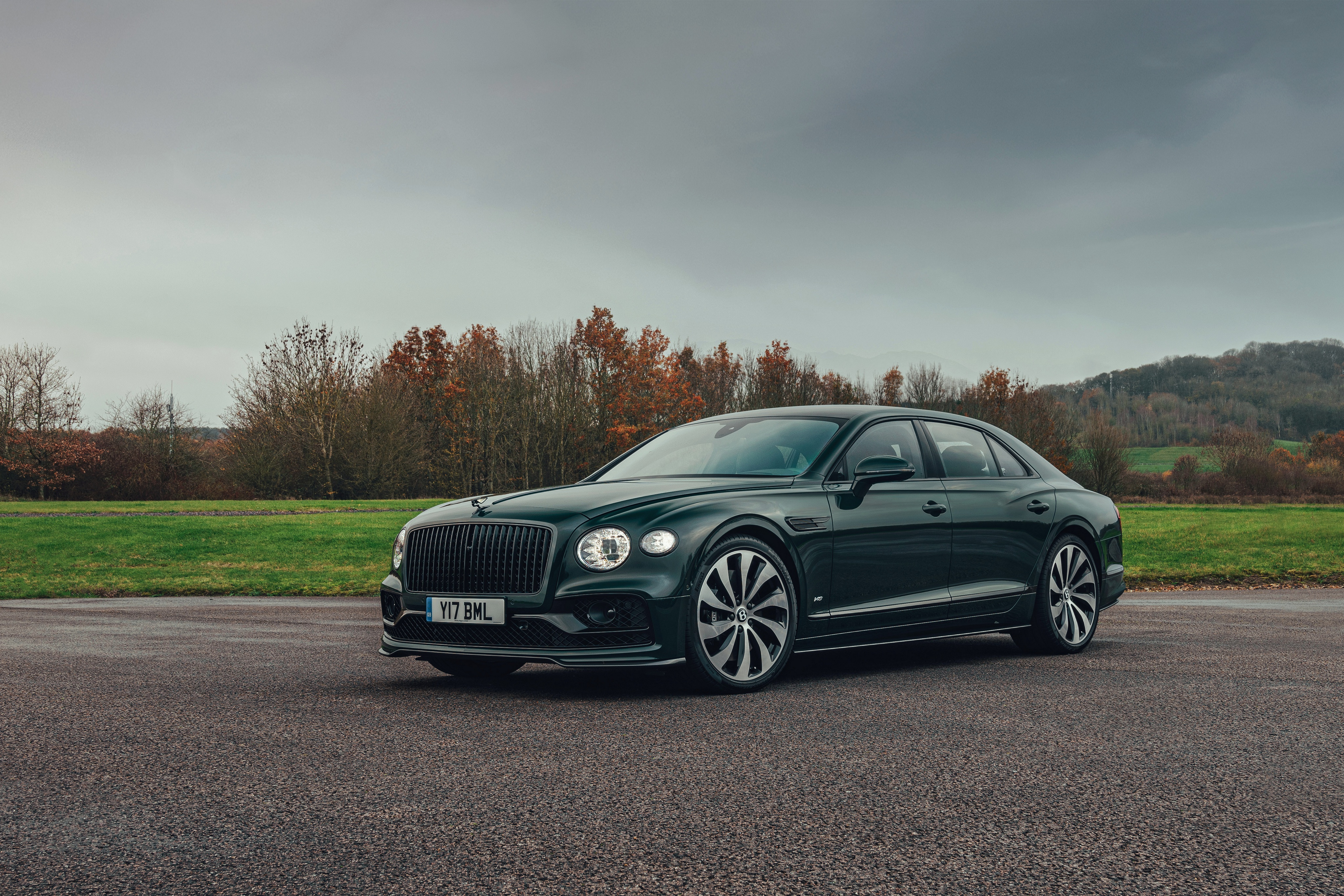 Bentley Flying Spur V8 4K HD Wallpaper