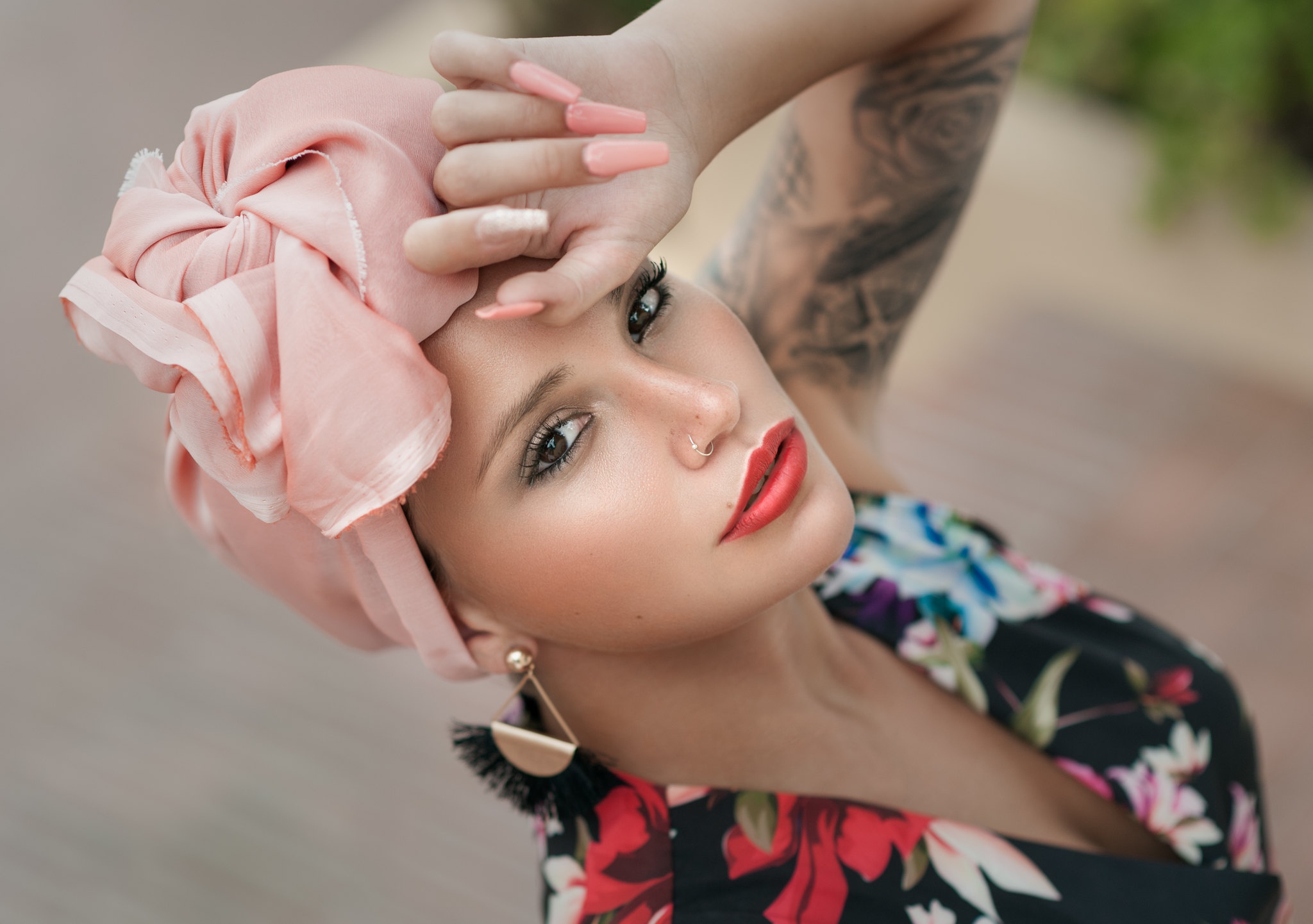 Woman with Pink Headwrap and Red Lipstick HD Wallpaper