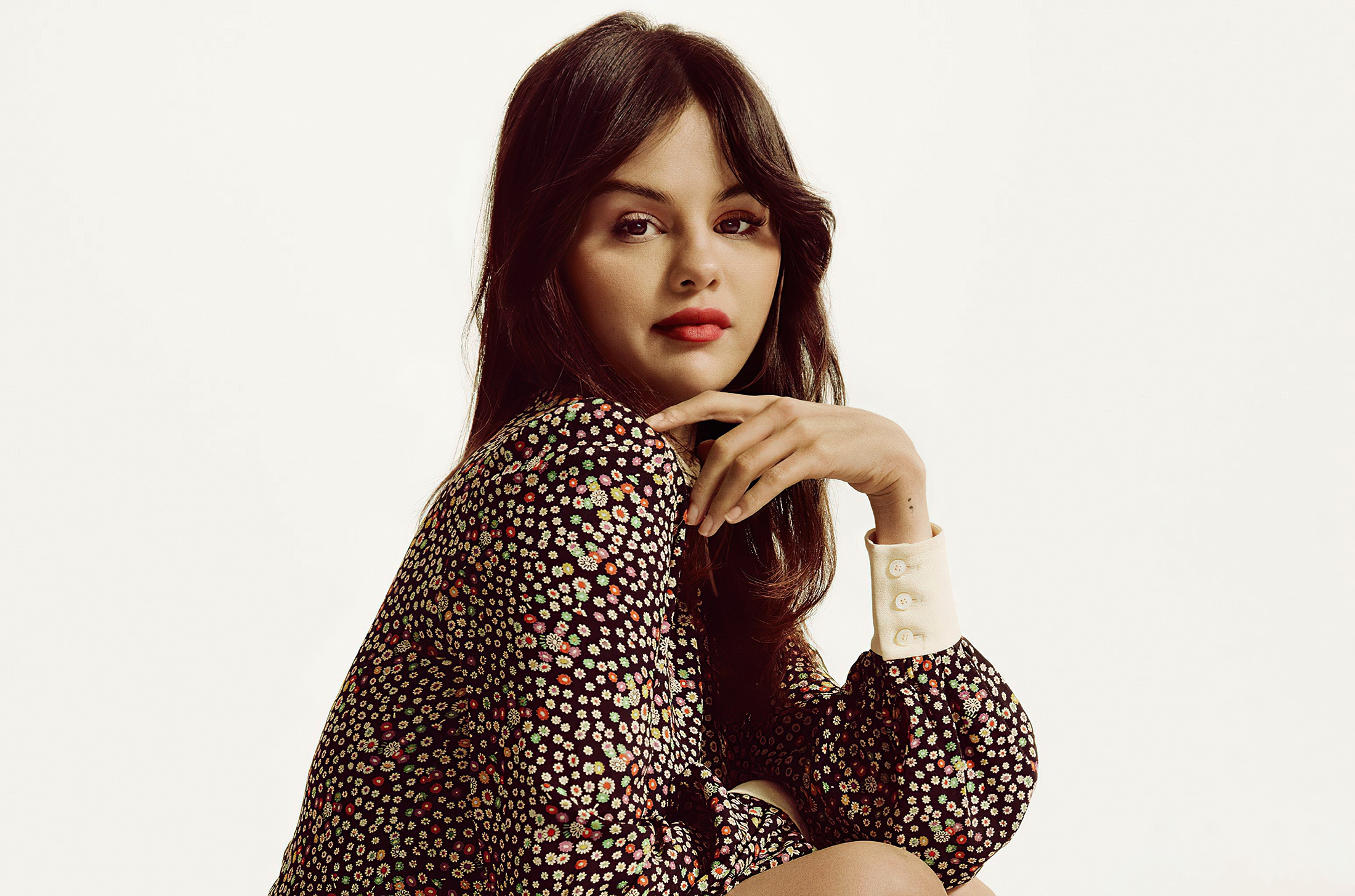 Selena Gomez in floral dress HD Wallpaper