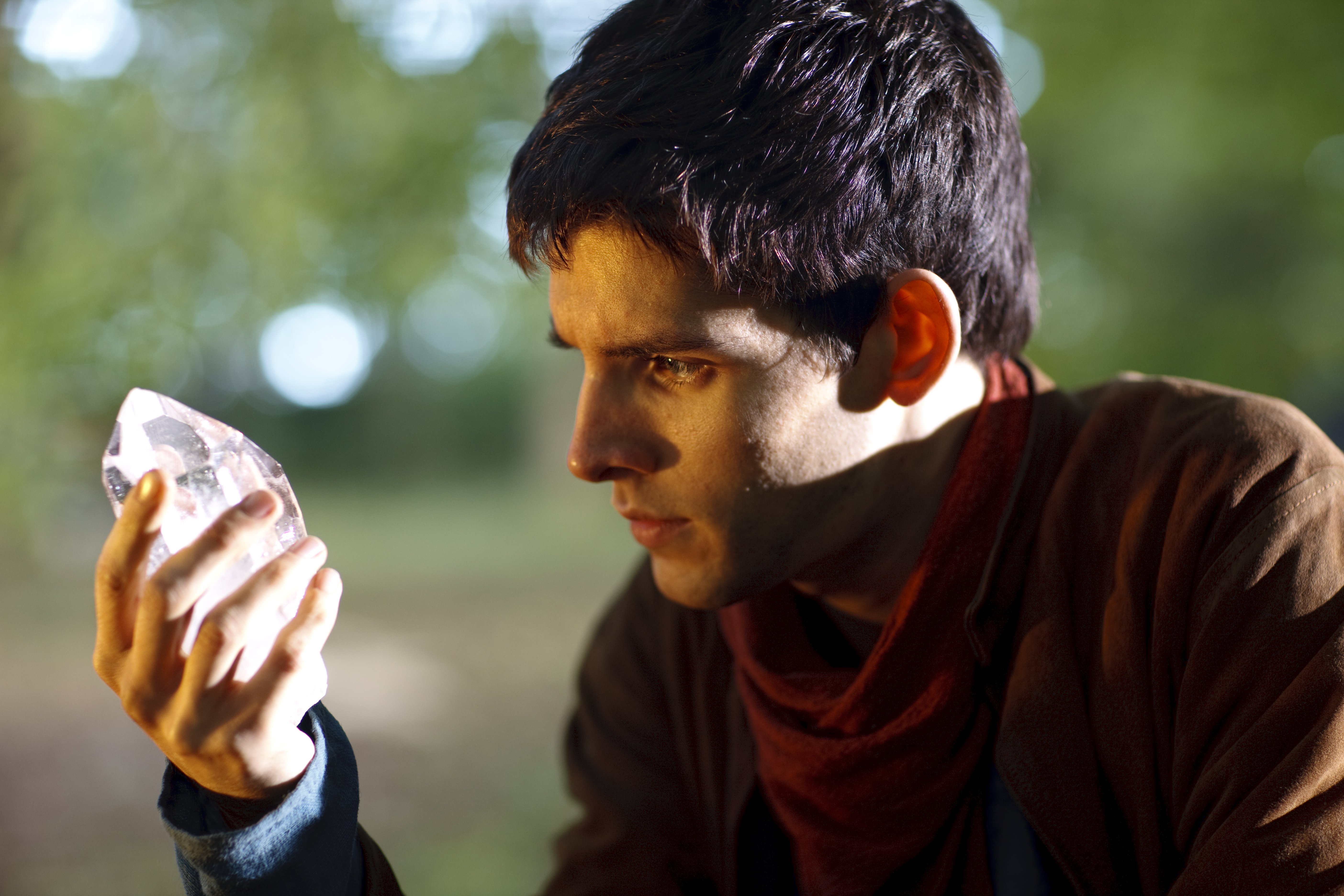 Merlin holding a crystal HD Wallpaper