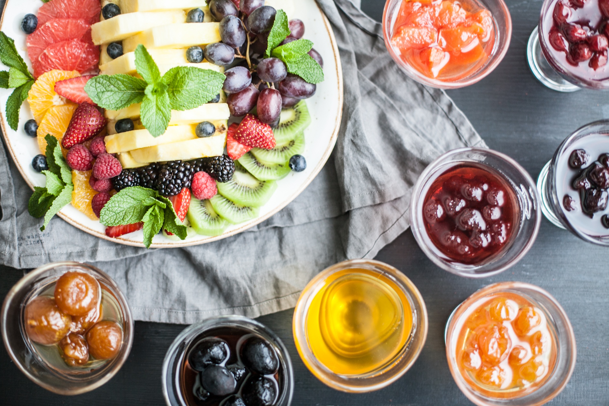 Fruit platter with jams and honey HD Wallpaper