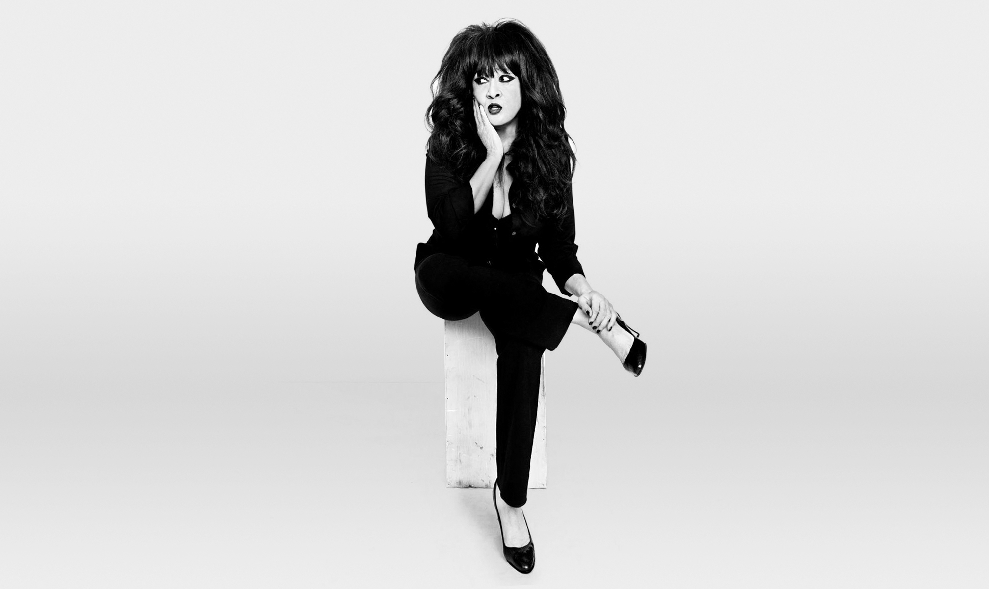 Ronnie Spector from The Ronettes HD Wallpaper