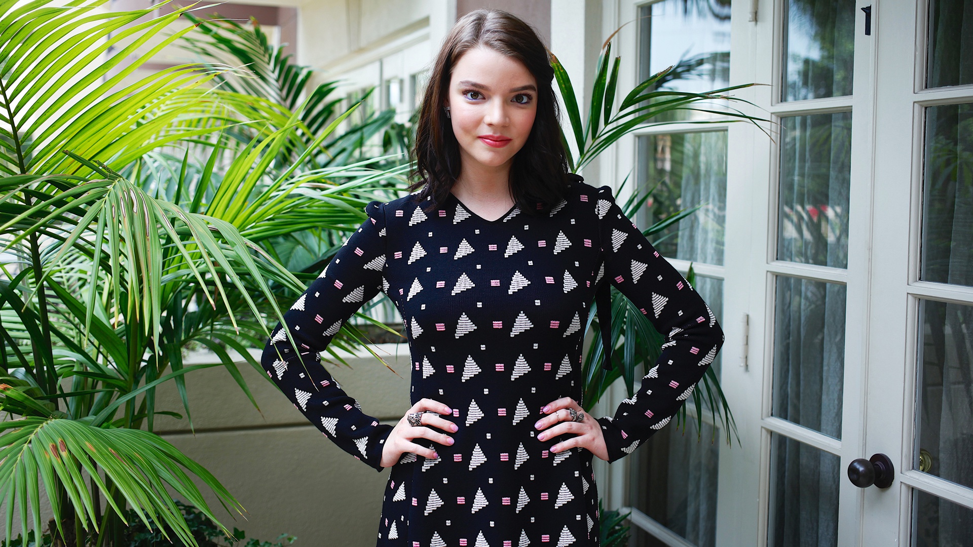 Anya Taylor-Joy HD Wallpaper