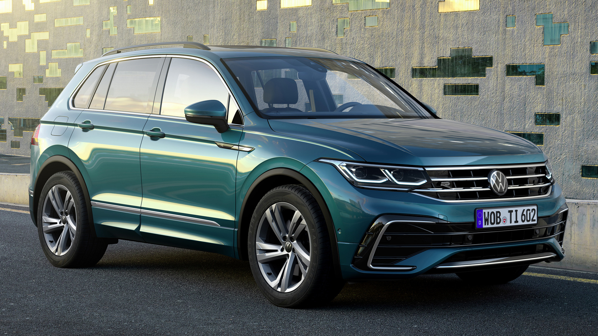Volkswagen Tiguan R-Line SUV HD Wallpaper