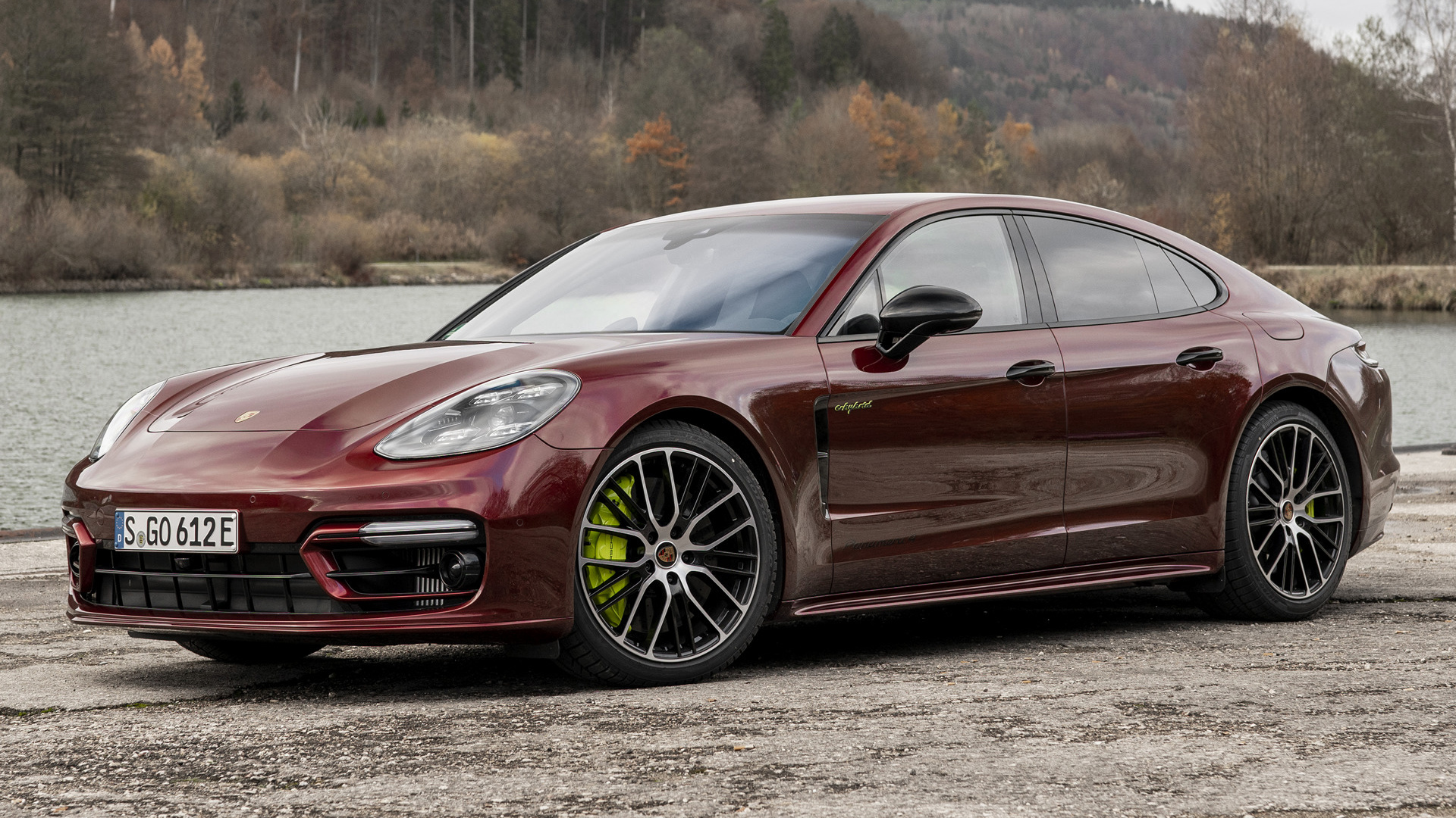 2020 Porsche Panamera 4 E-Hybrid SportDesign Package HD Wallpaper