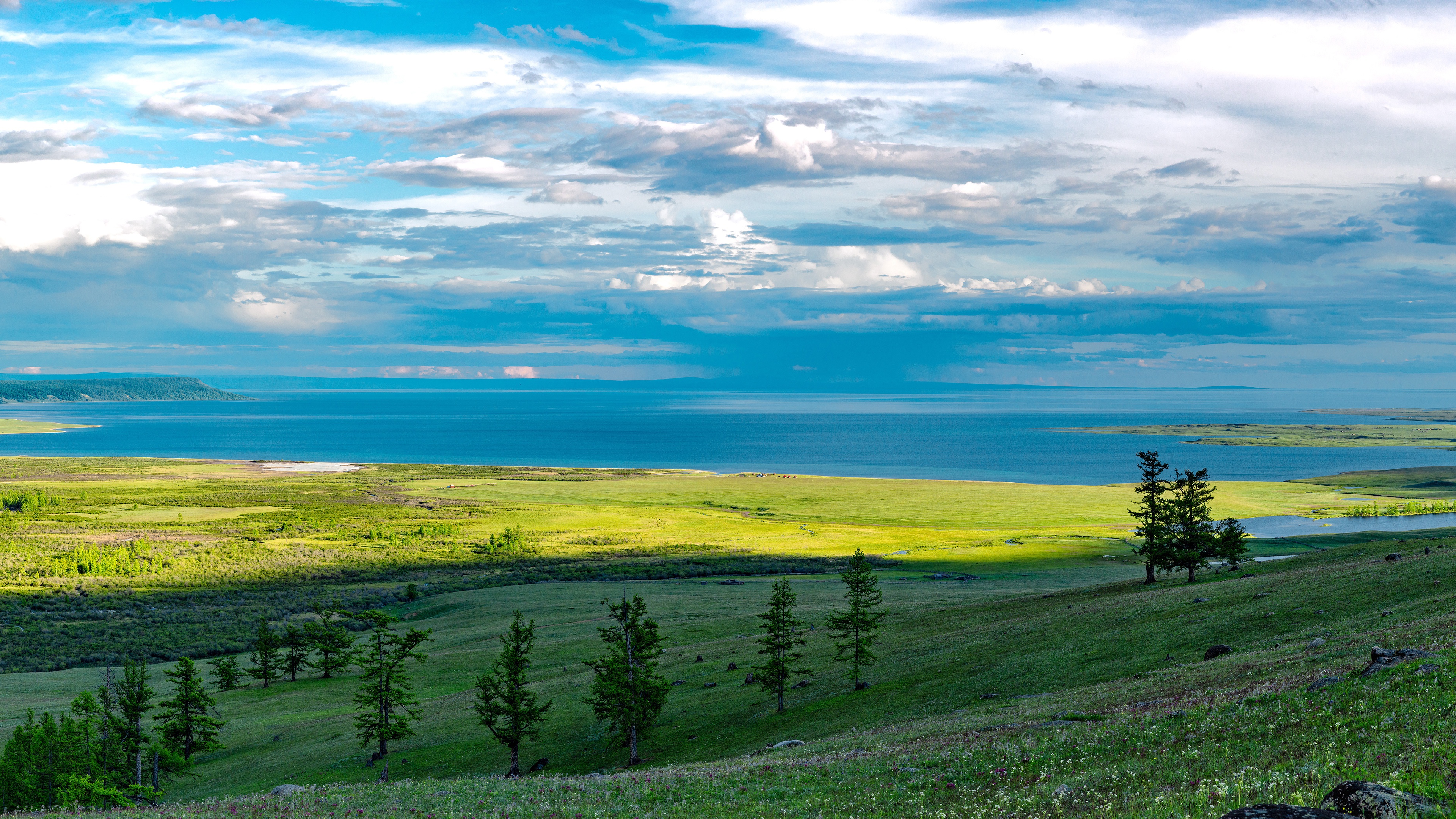 Landscape with lake and clouds 4K HD Wallpaper