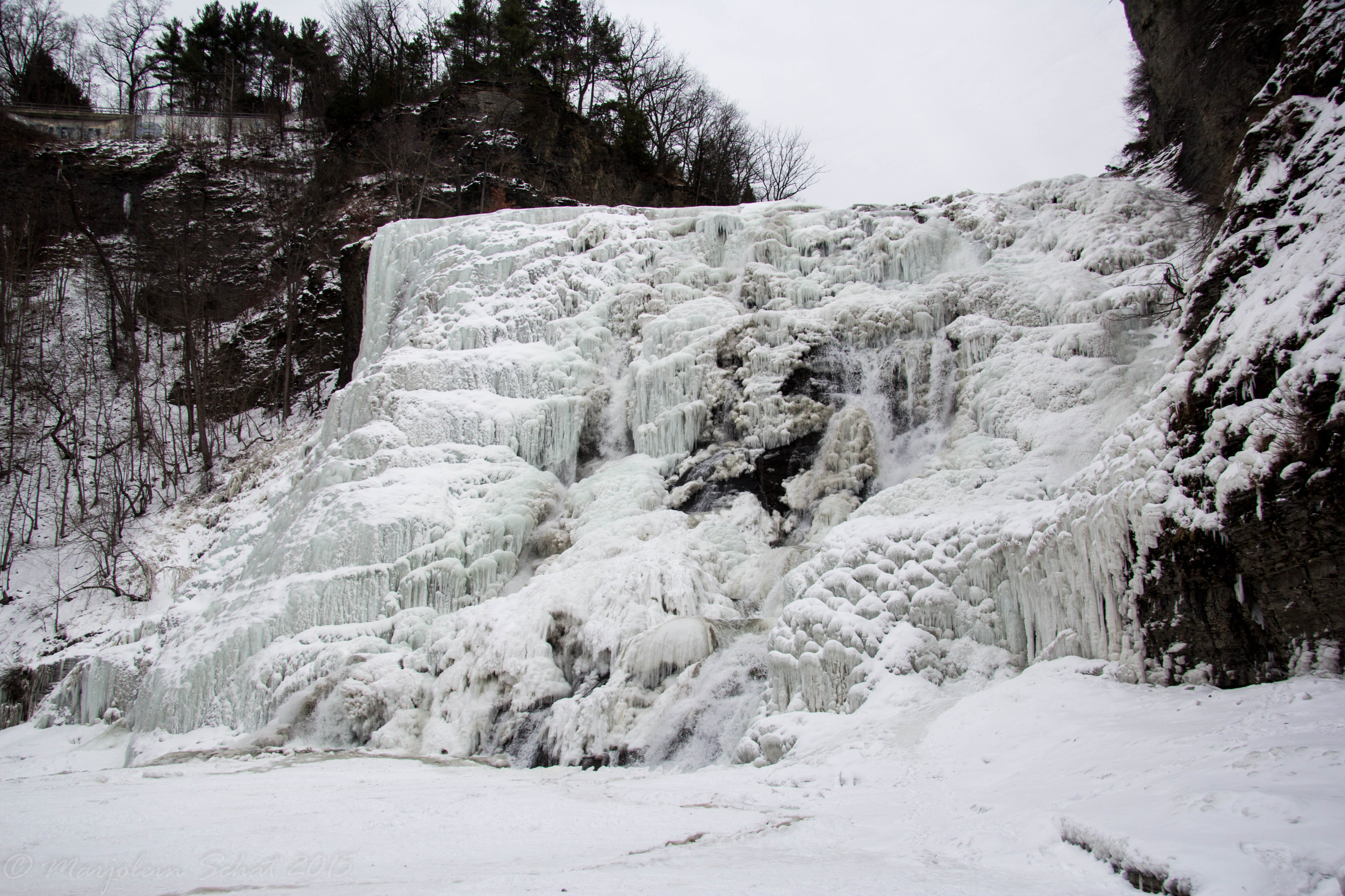 Ithaca Falls in Ithaca, New York during winter HD Wallpaper
