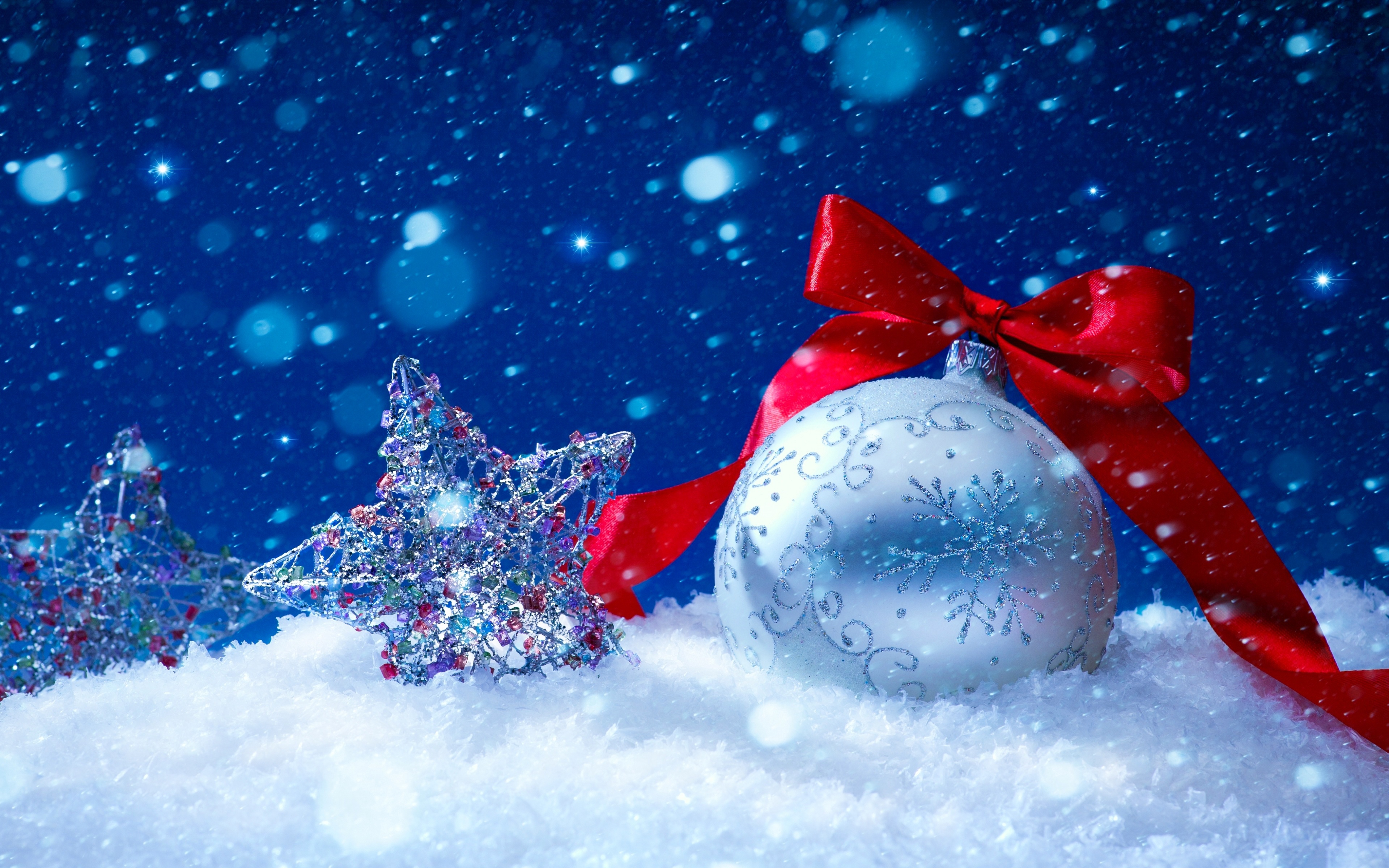 Christmas Bauble and Star Ornaments in Snow HD Wallpaper