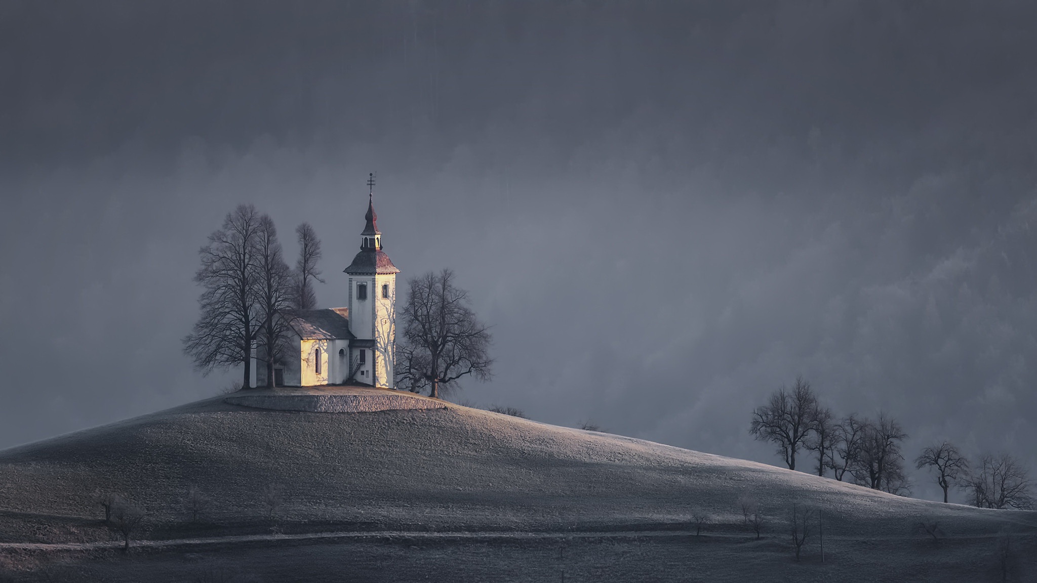 St. Thomas Church in Slovenia on a hill HD Wallpaper