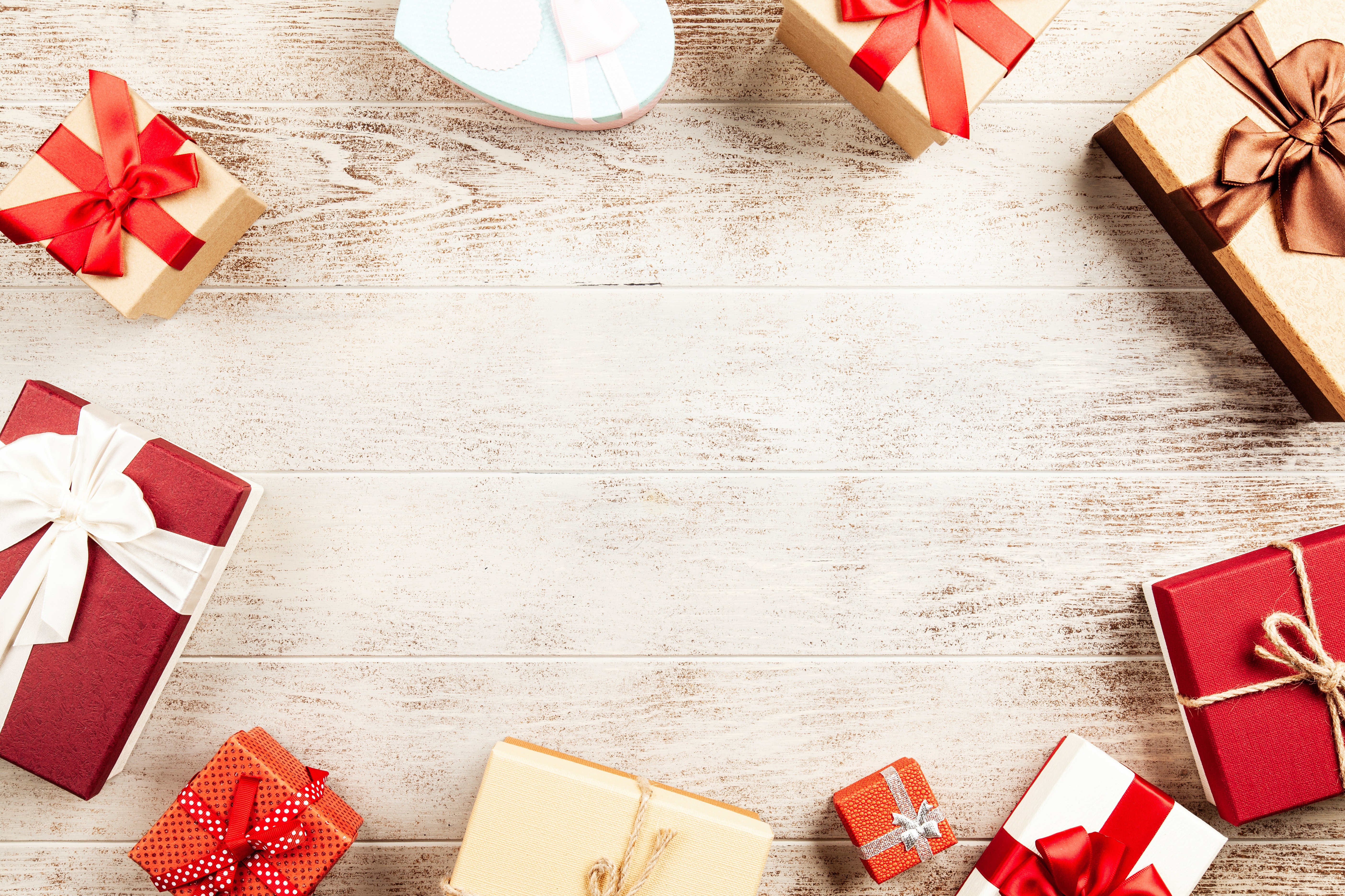 Gift boxes on a wooden background HD Wallpaper