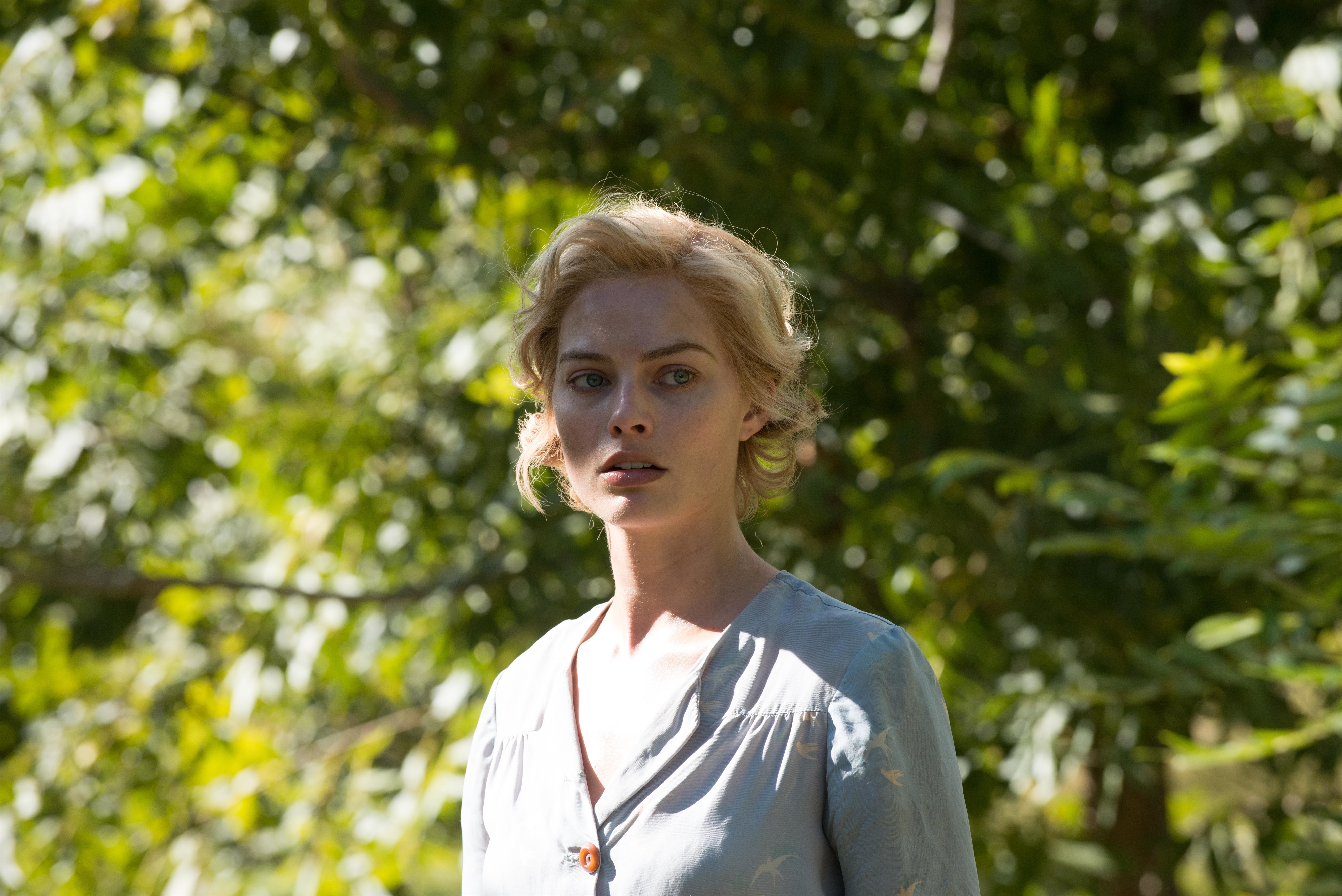 Margot Robbie in Dreamland 4K HD Wallpaper