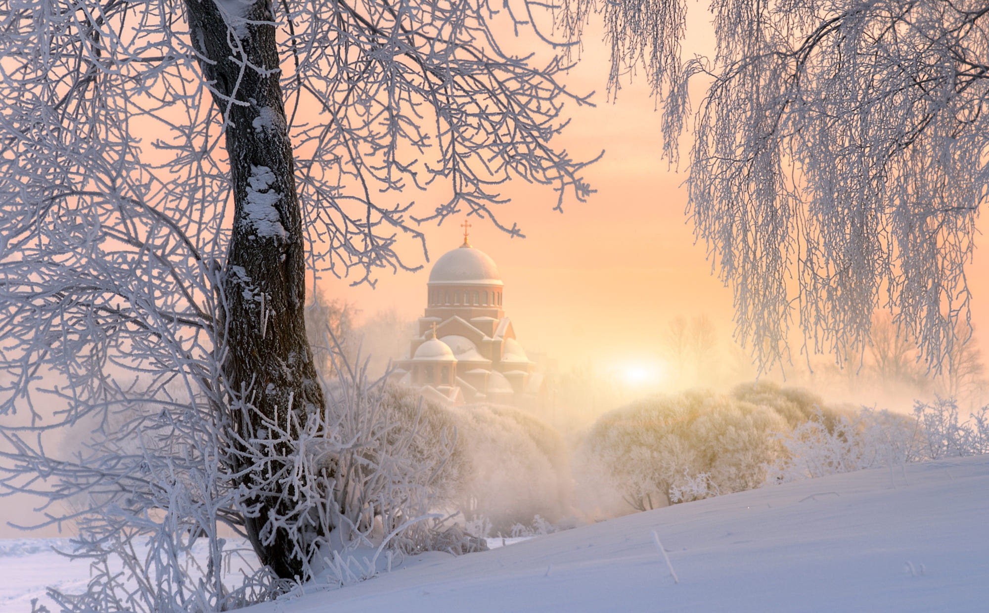 Church in Fog at Winter Dawn HD Wallpaper