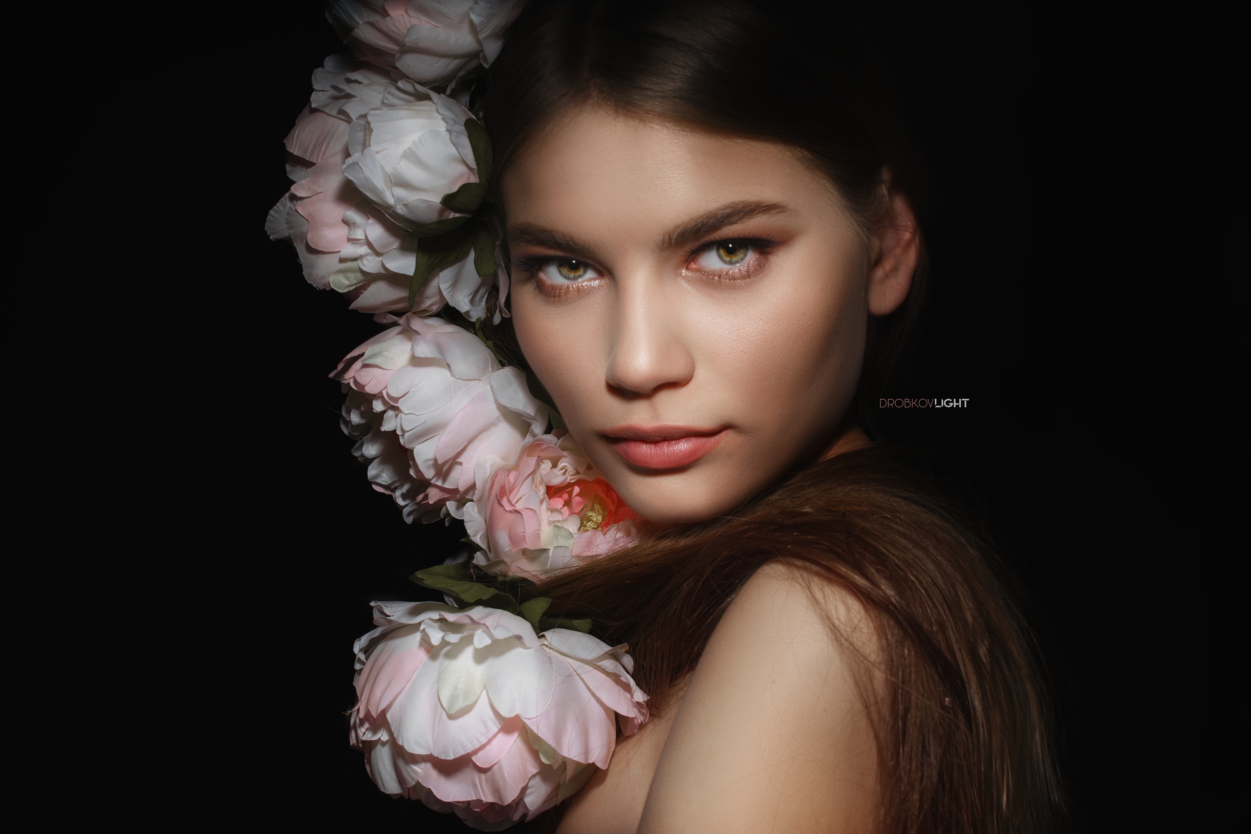 Portrait of Julia Andronova with flowers HD Wallpaper