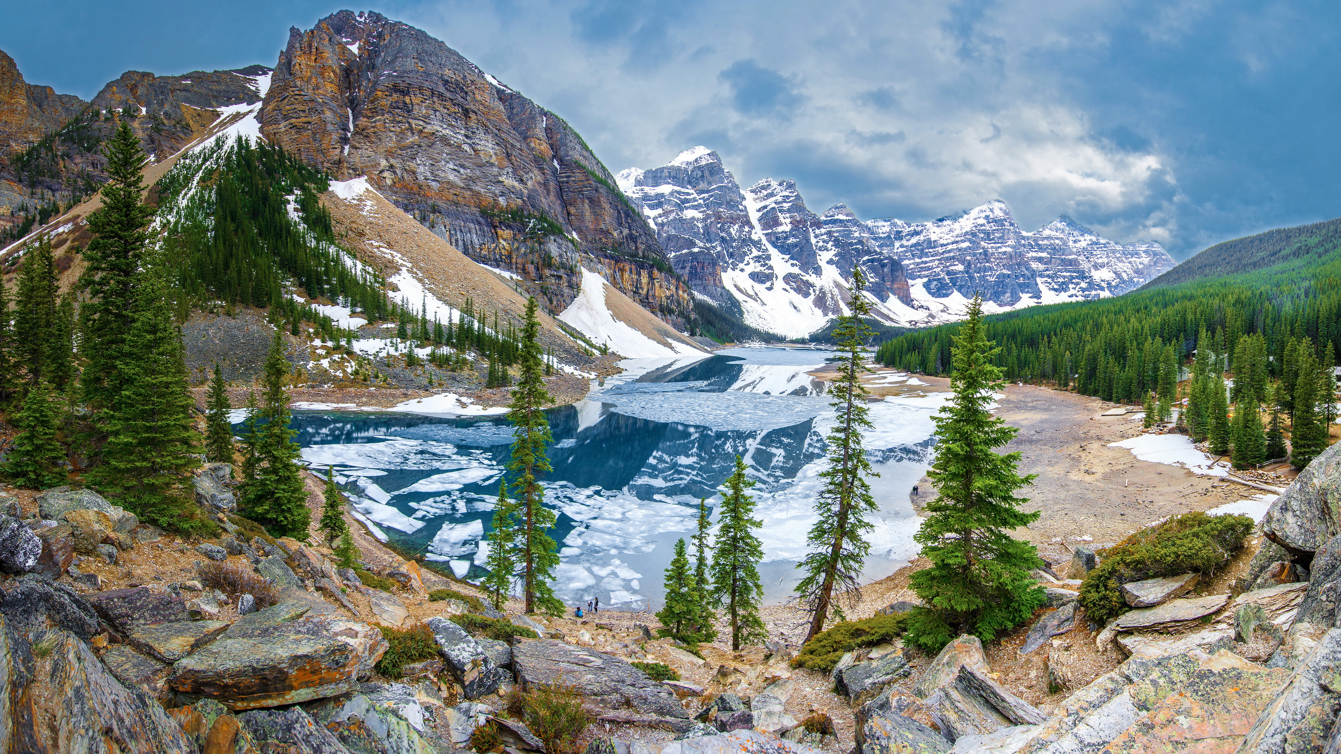 Moraine Lake and Mountains 4K HD Wallpaper