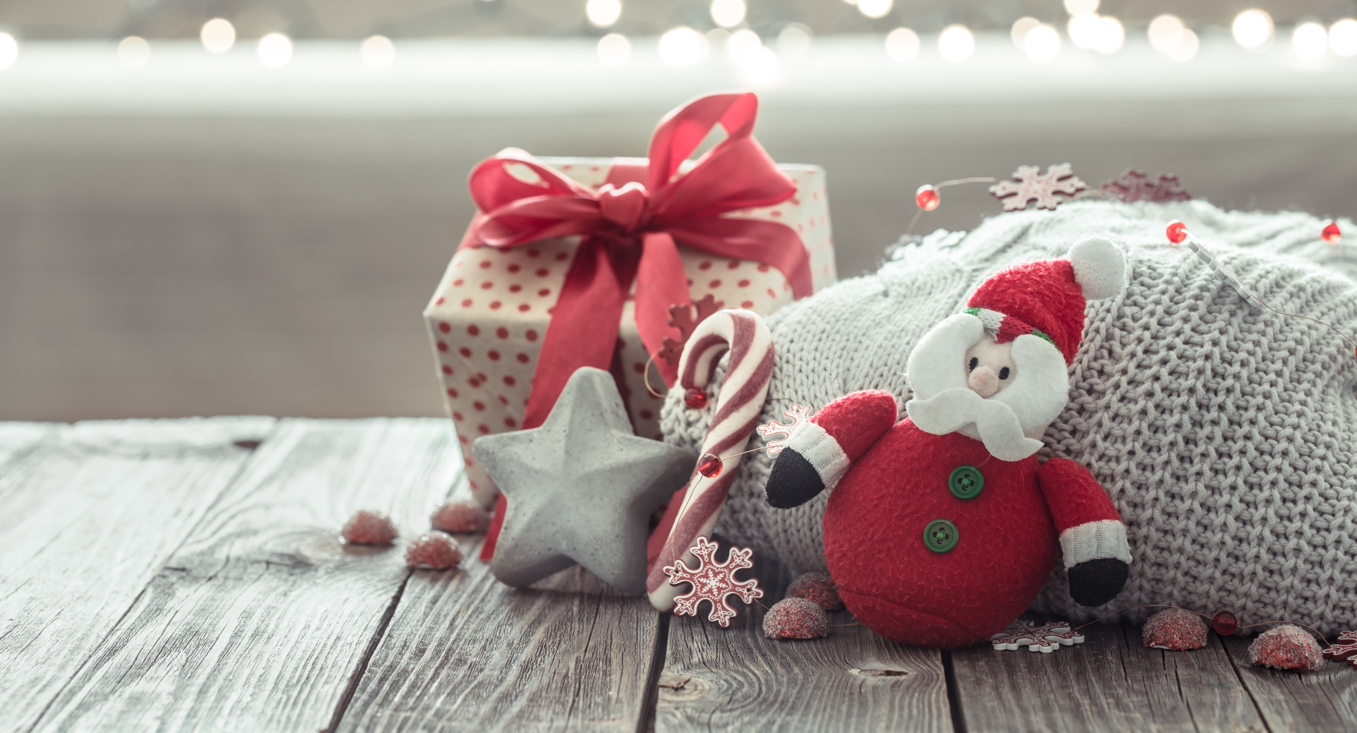 Christmas Gift with Santa Claus and Candy Cane HD Wallpaper