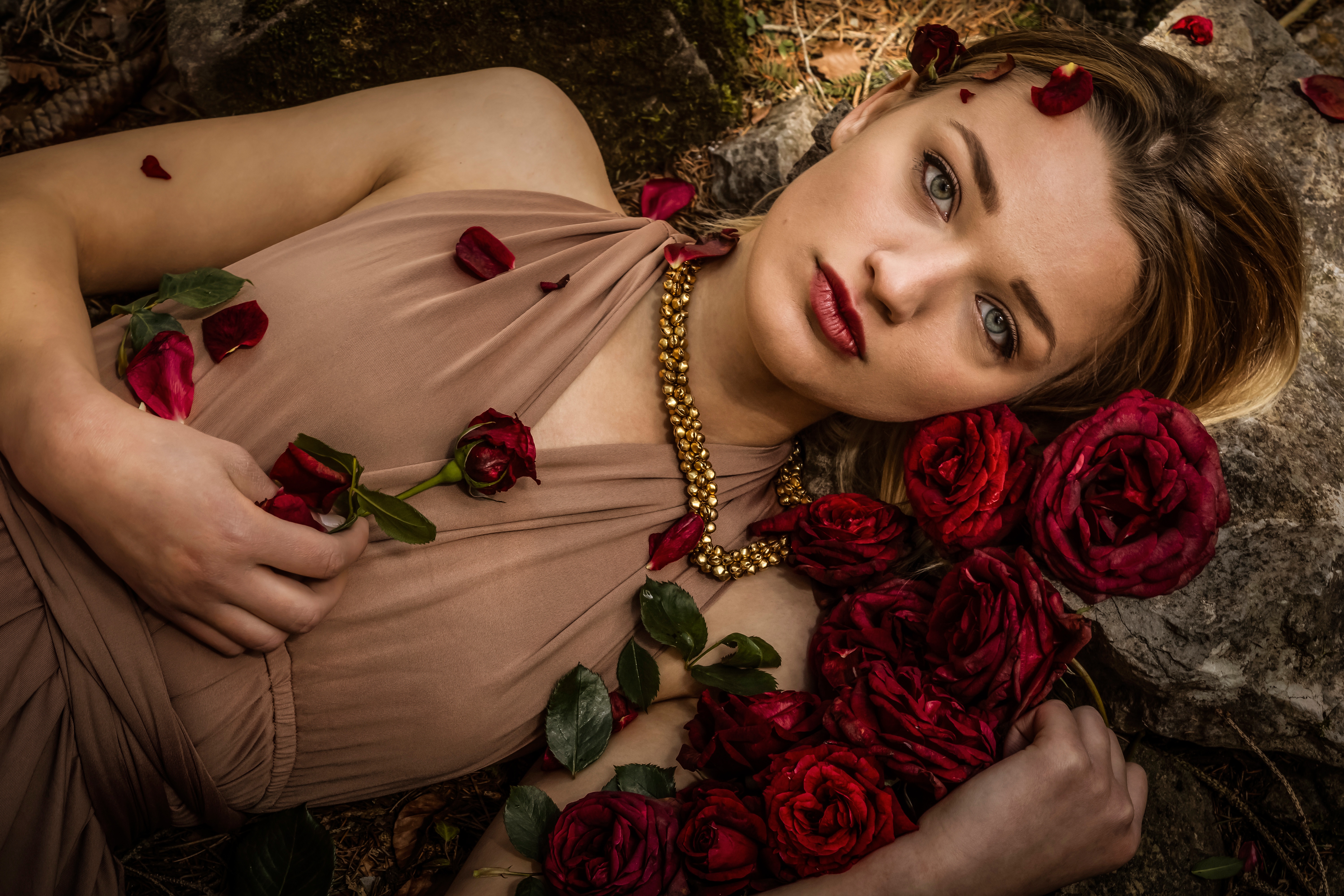 Woman with red roses and petals HD Wallpaper