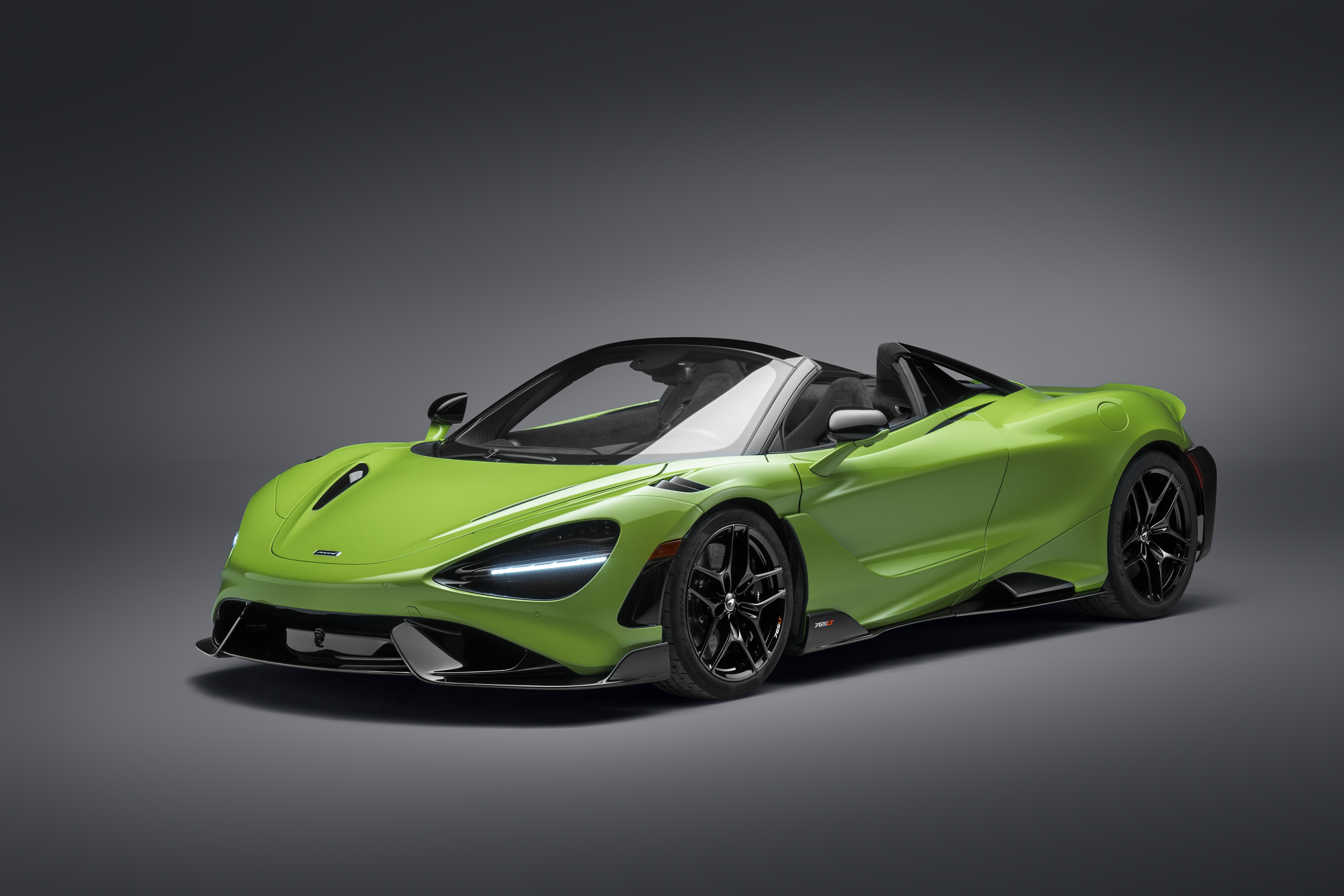 Green McLaren 765LT Spider 4K HD Wallpaper