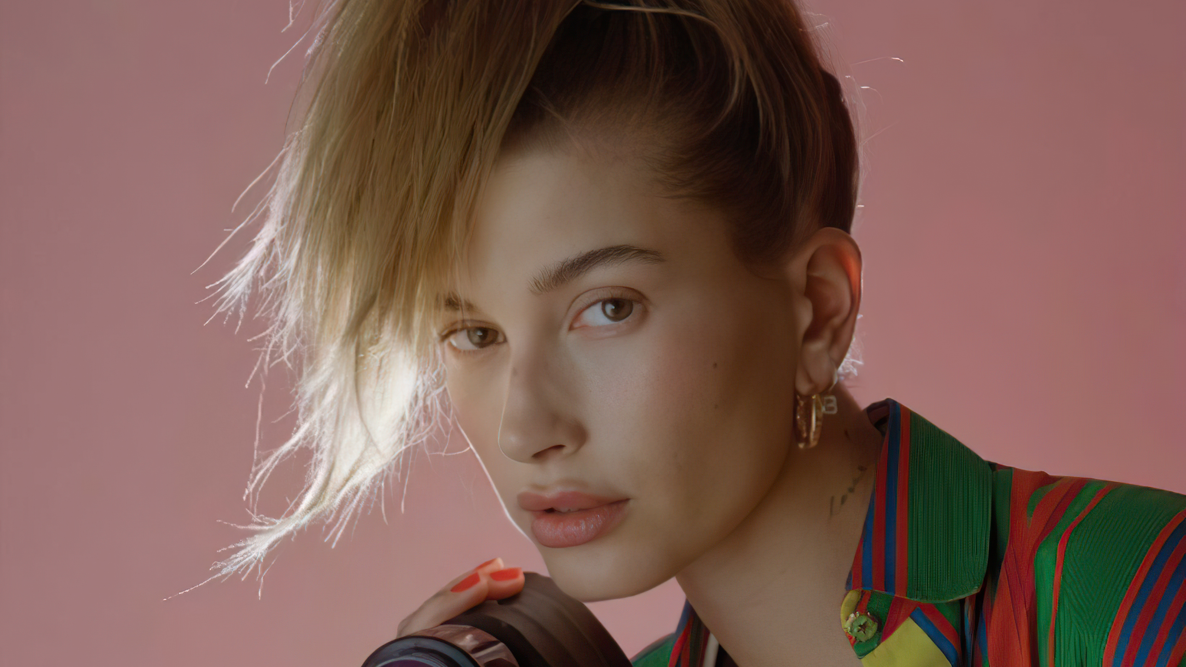 Hailey Baldwin 4K HD Wallpaper