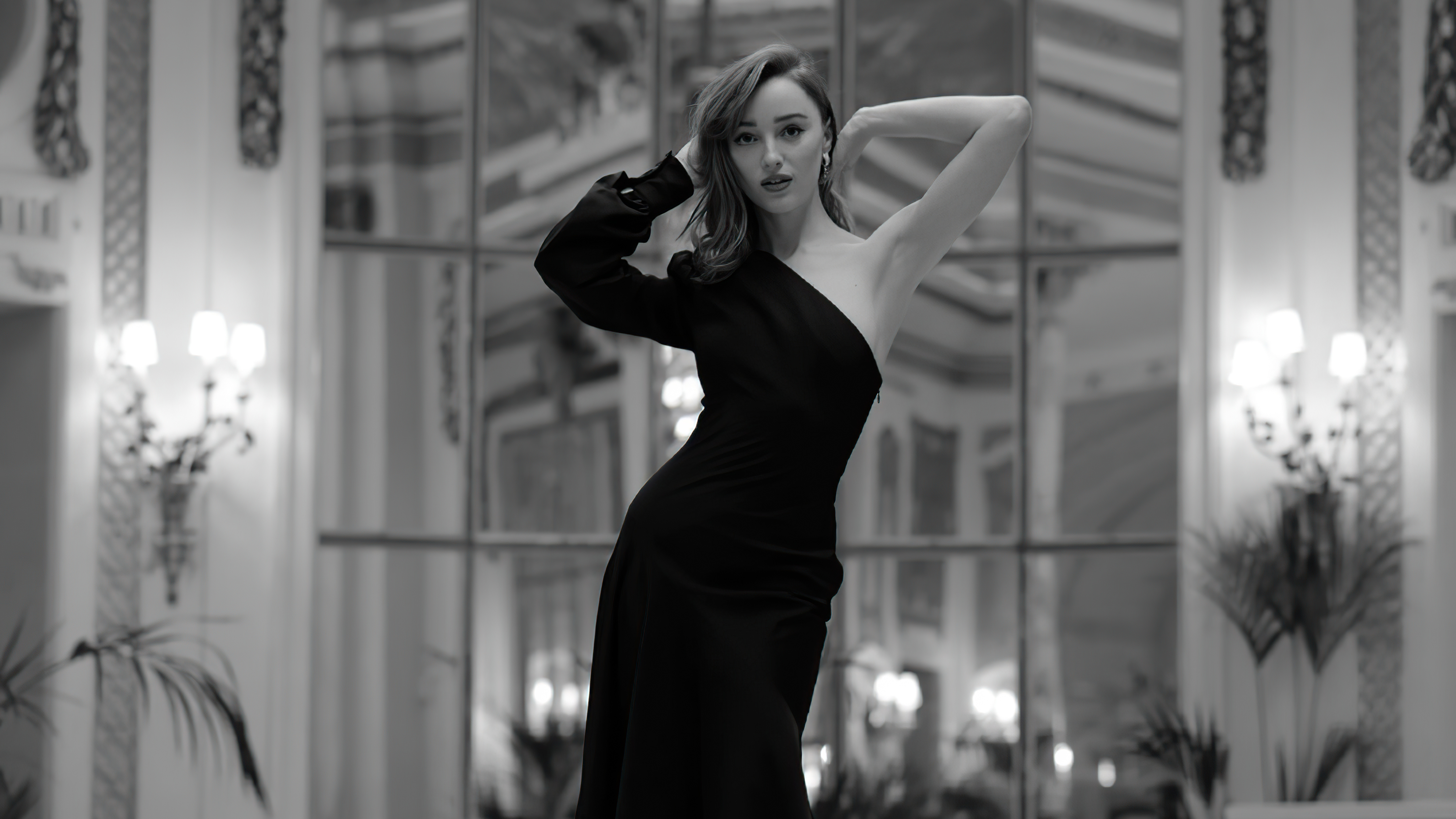 Phoebe Dynevor in a black dress HD Wallpaper