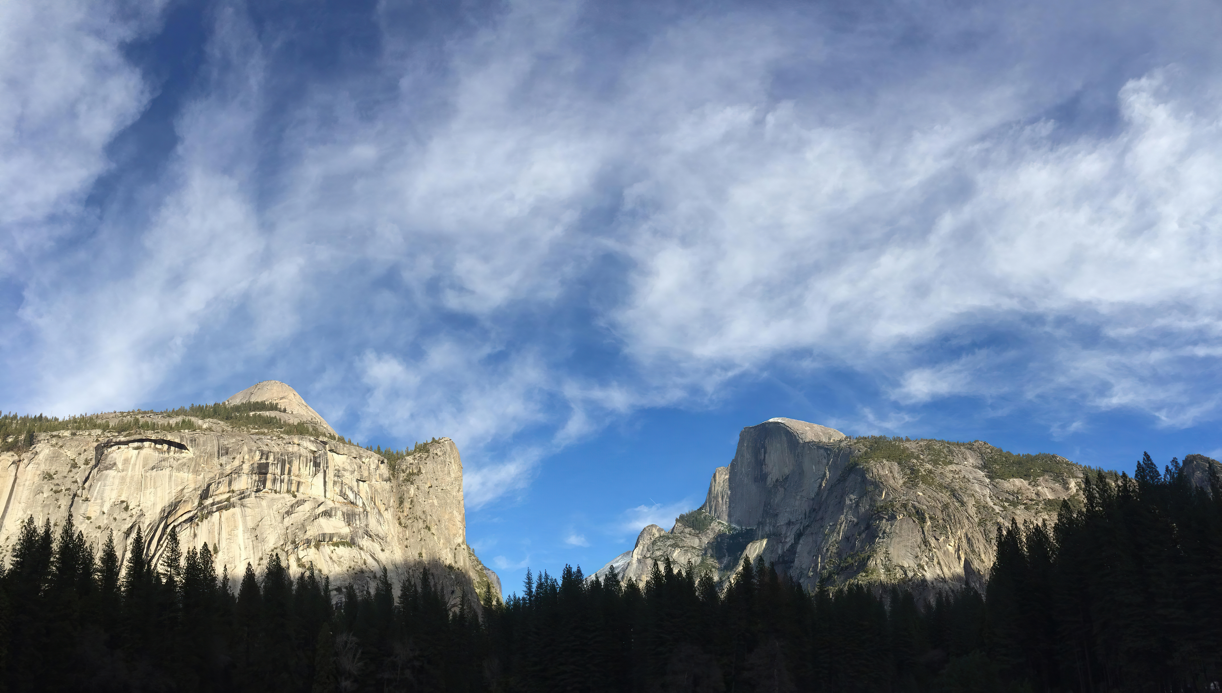 Yosemite National Park with dramatic clouds HD Wallpaper