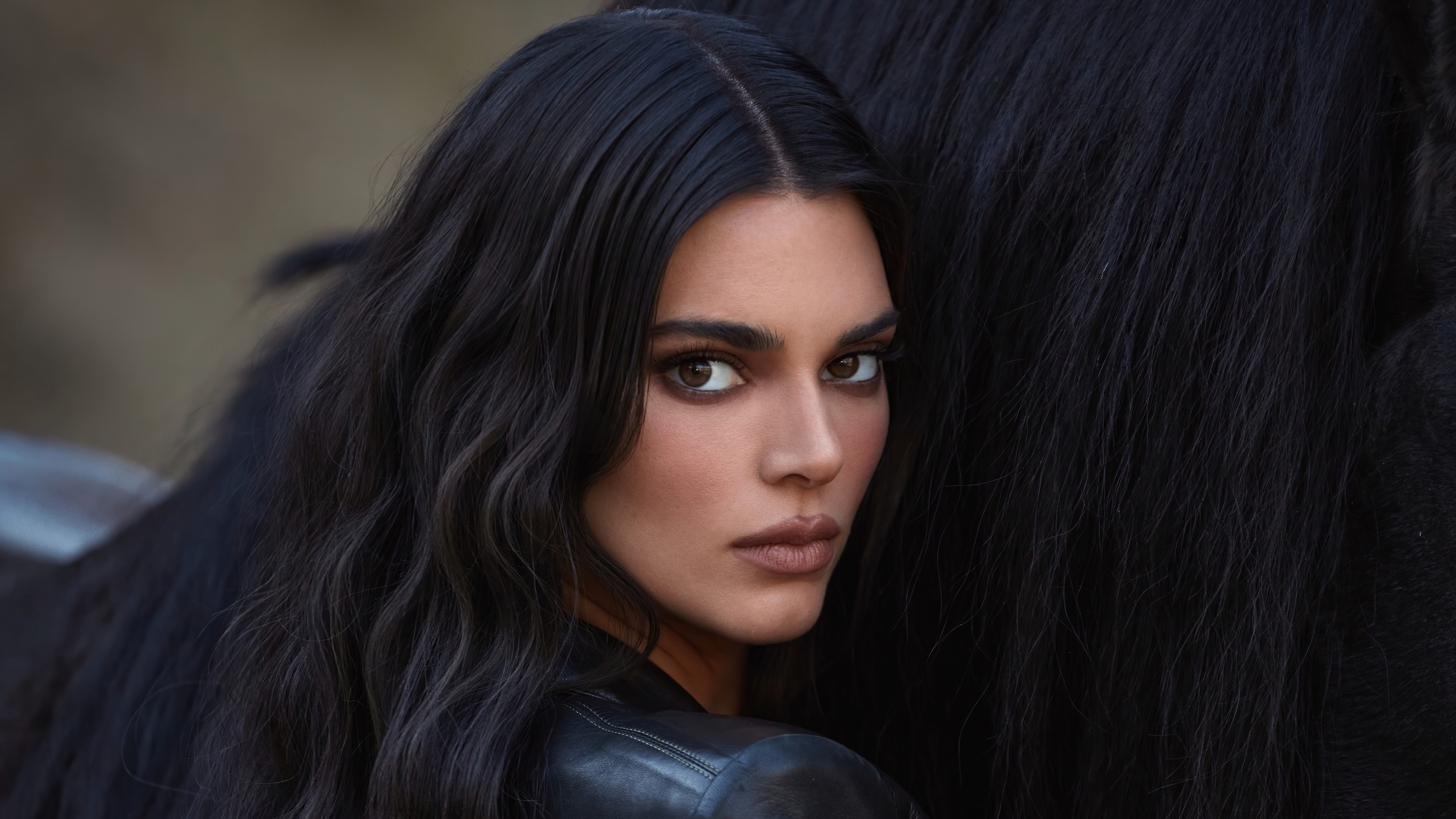 Kendall Jenner with a black horse HD Wallpaper