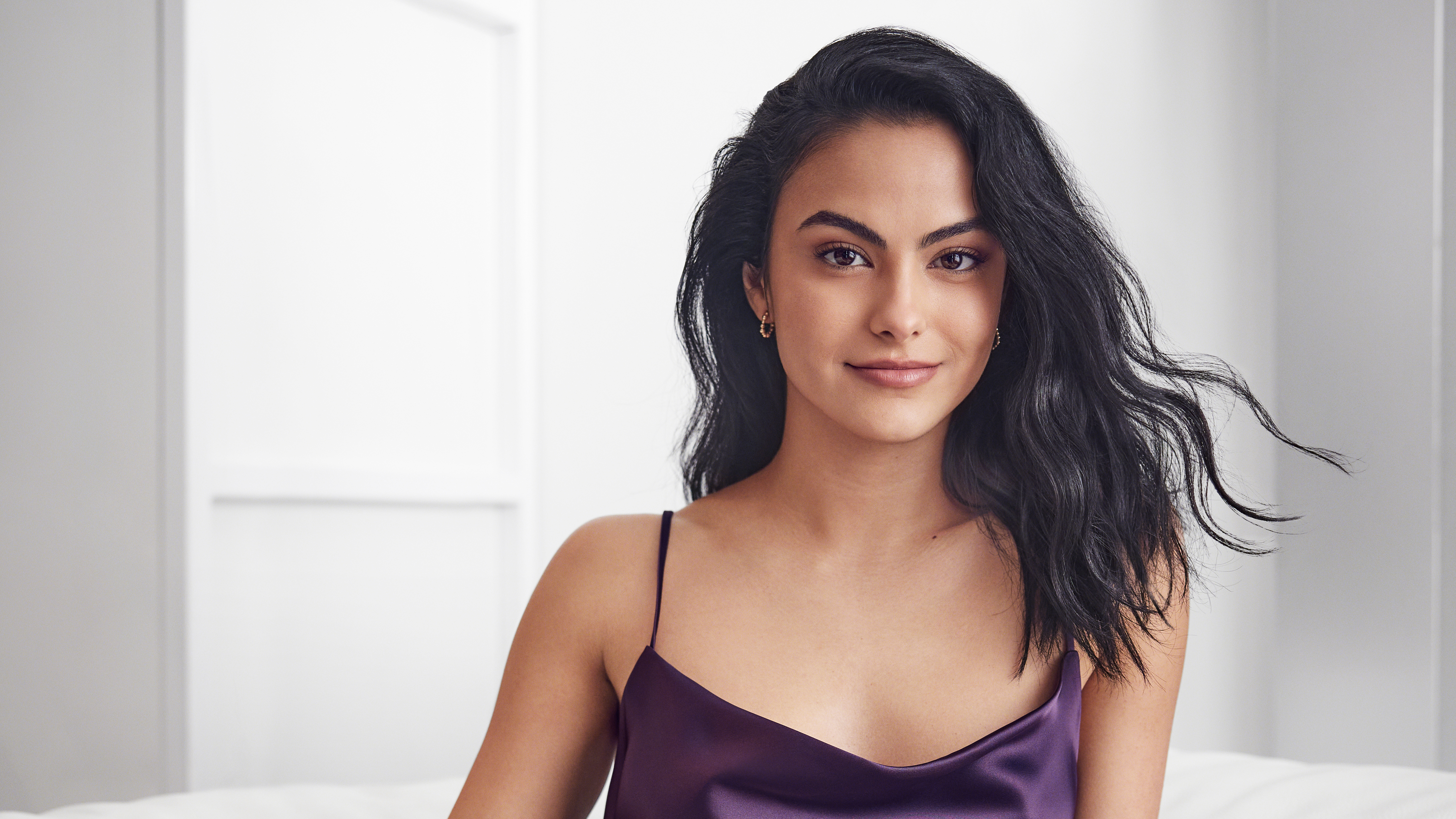 Camila Mendes HD Wallpaper